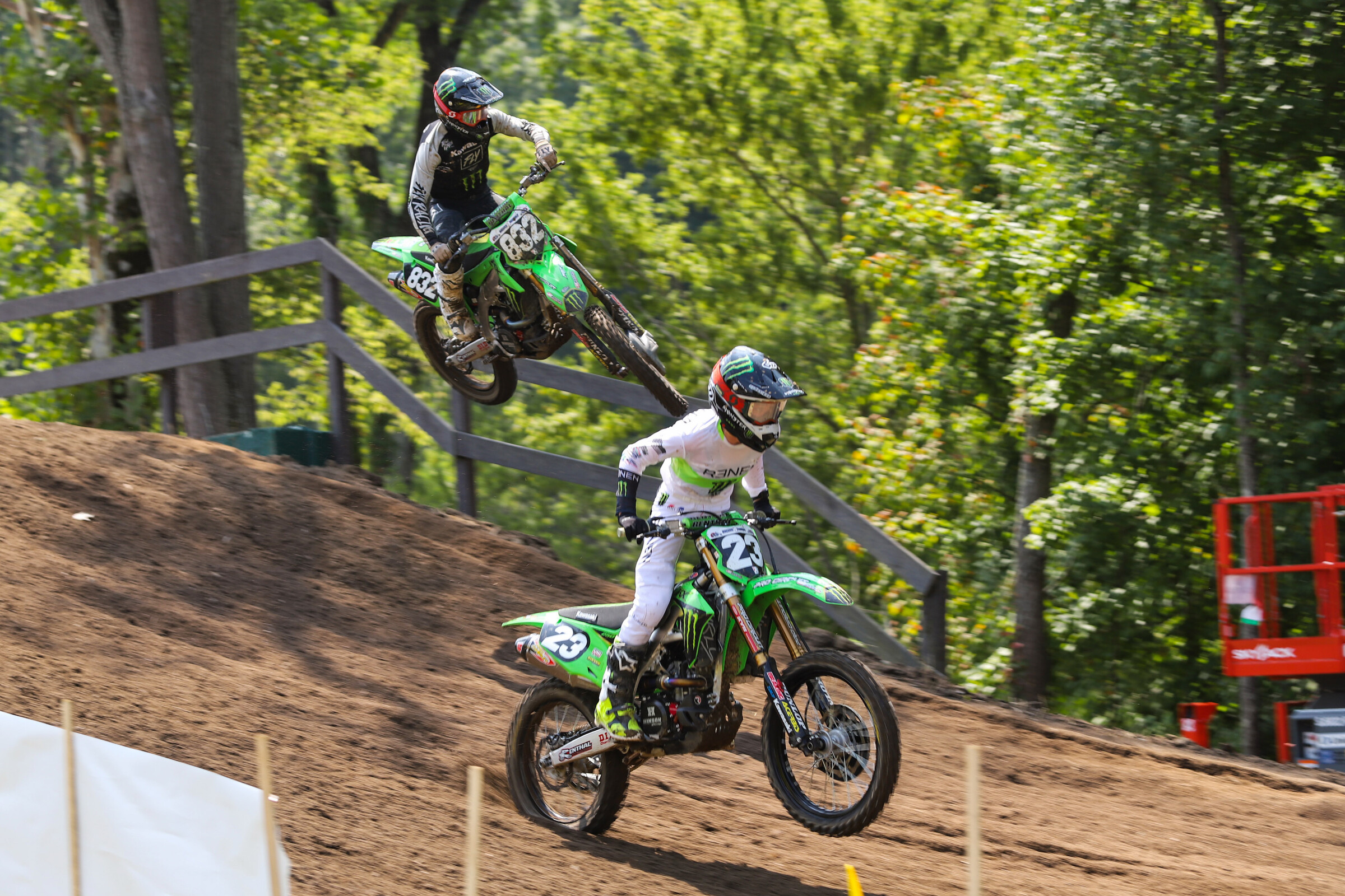 DiFrancesco and Hymas battle at last year's first combine event.