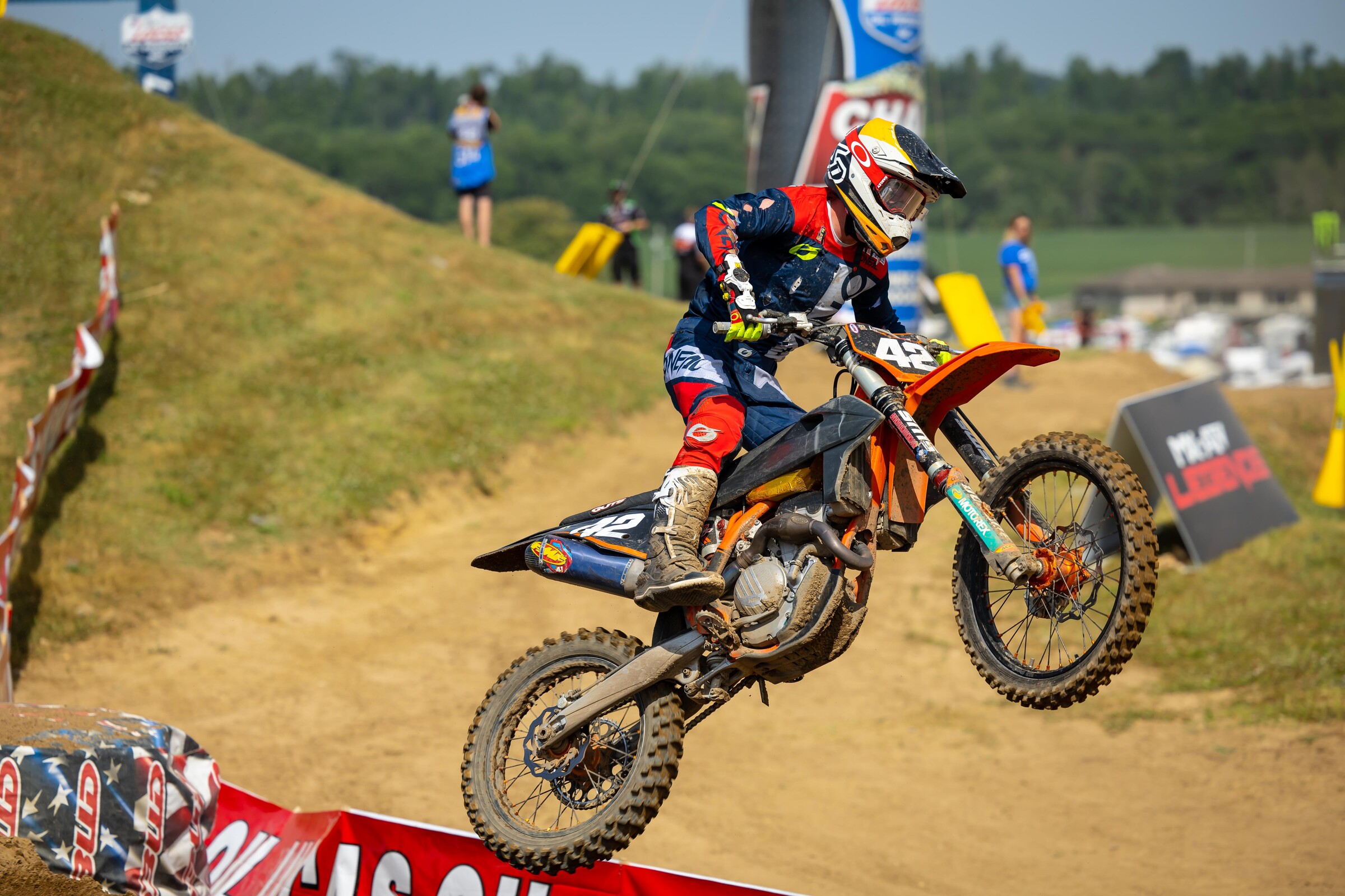 Ty Masterpool. No graphics, no factory bike, but still hauling.