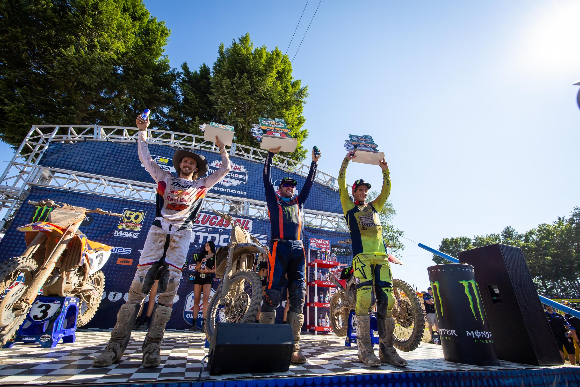 The 2022 Southwick National 450 Class overall podium.