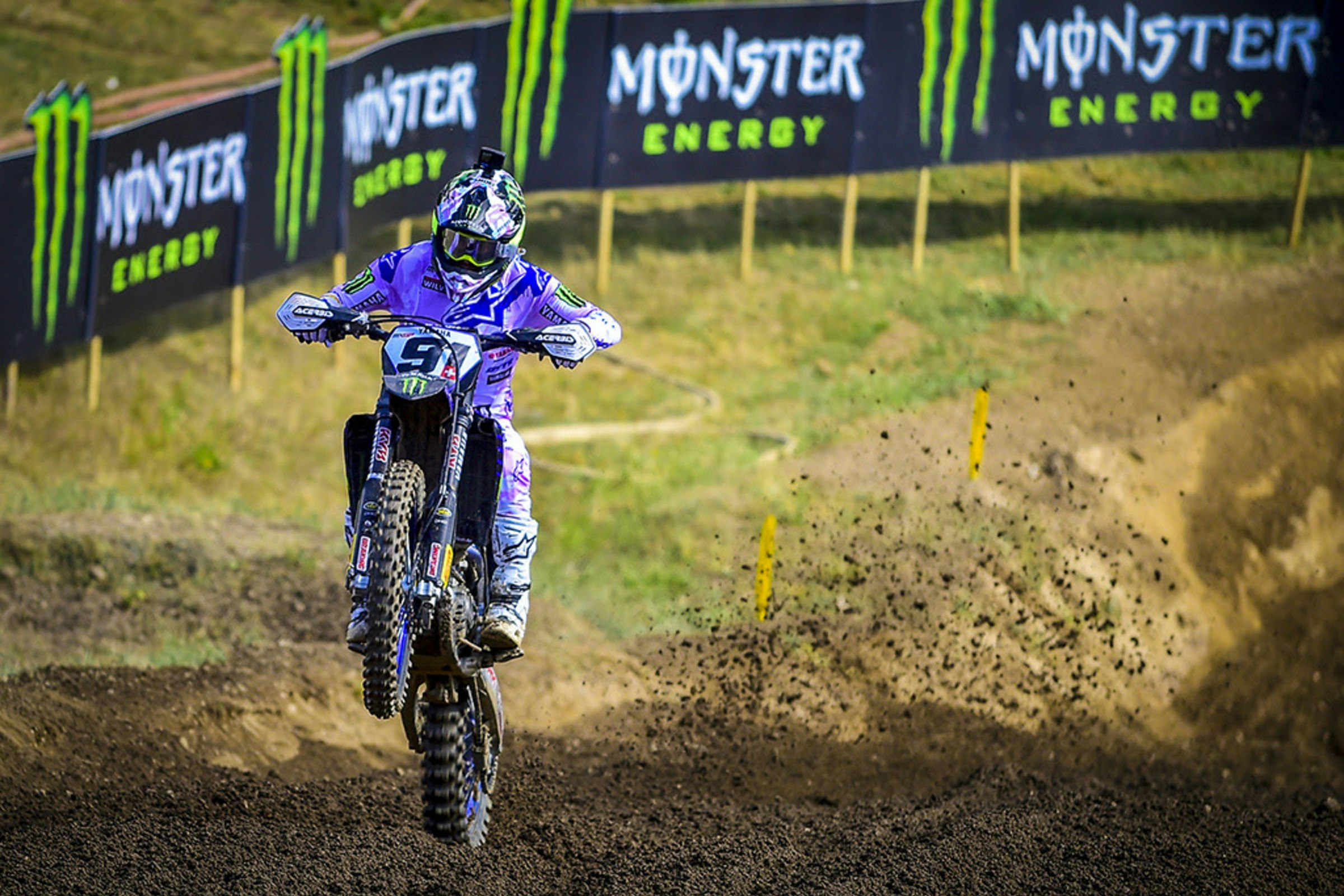 Jeremy Seewer and Thibault Benistant Top MXGP of Czech Republic Qualifying