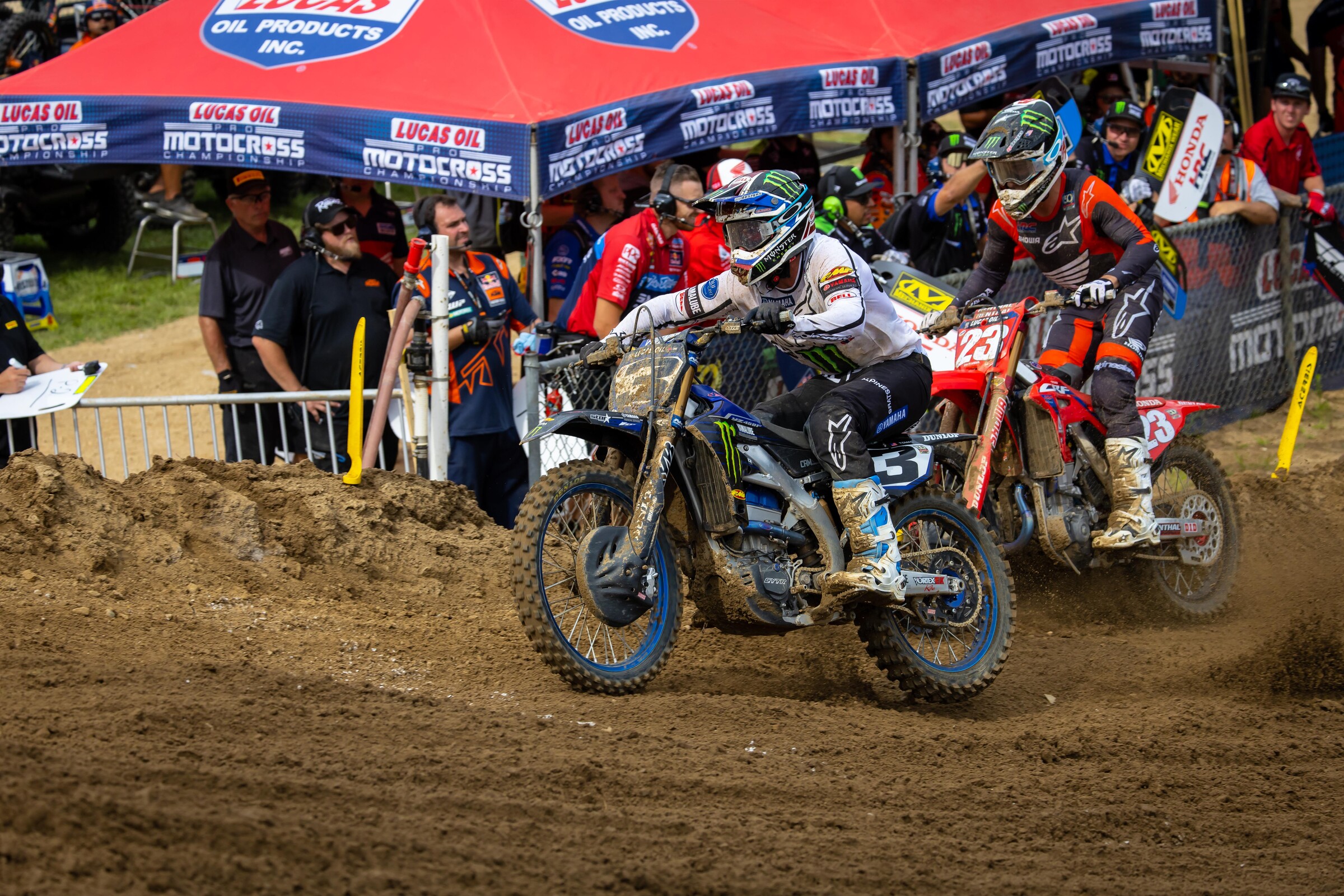 Tomac taking the race and points lead.