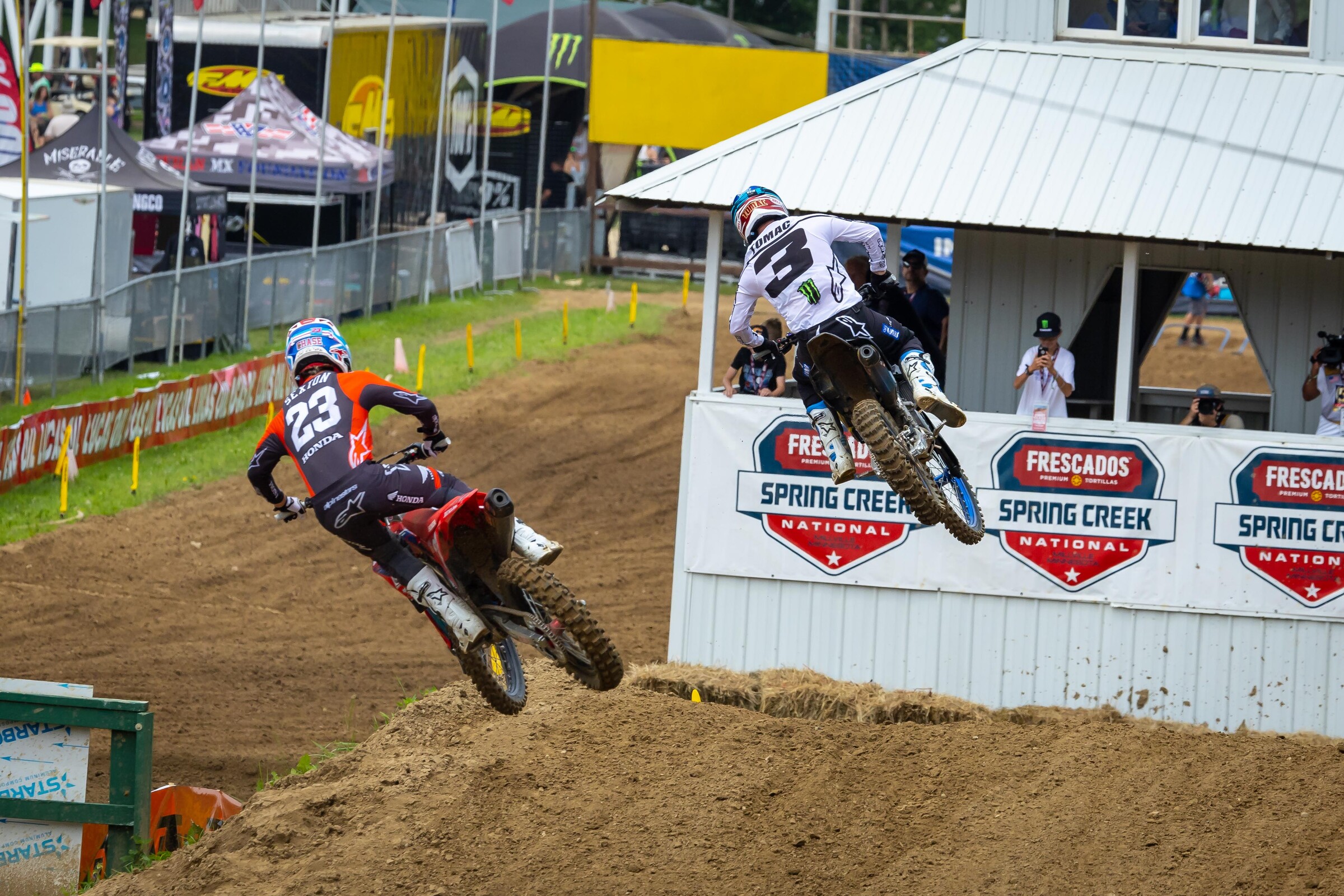Sexton chasing Tomac at Spring Creek.