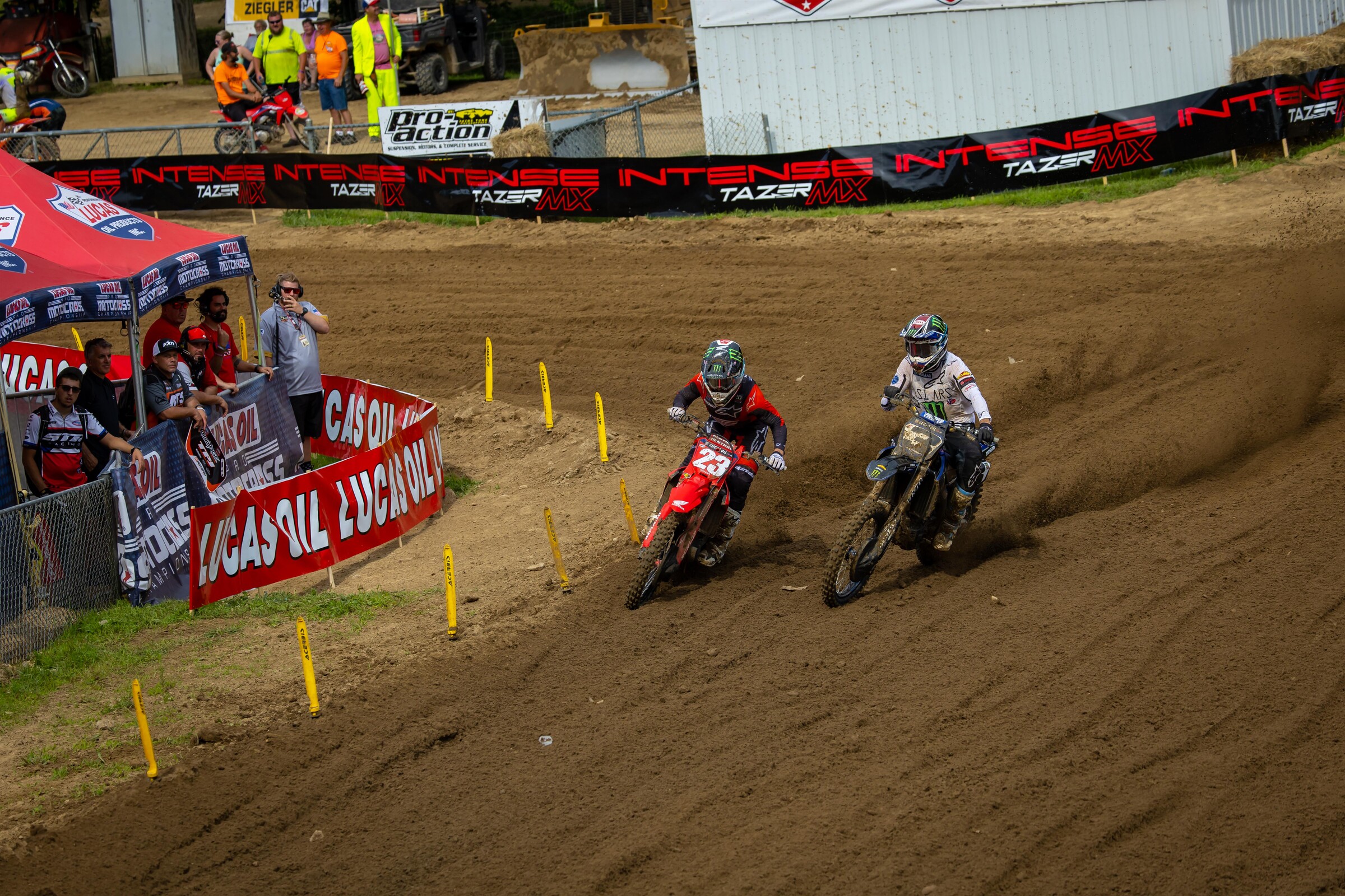 Tomac goes for the lead.