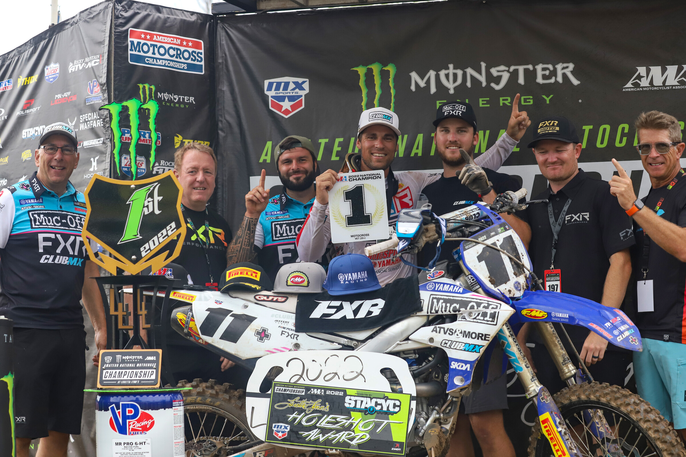 The ClubMX Yamaha crew celebrating Haas' title.