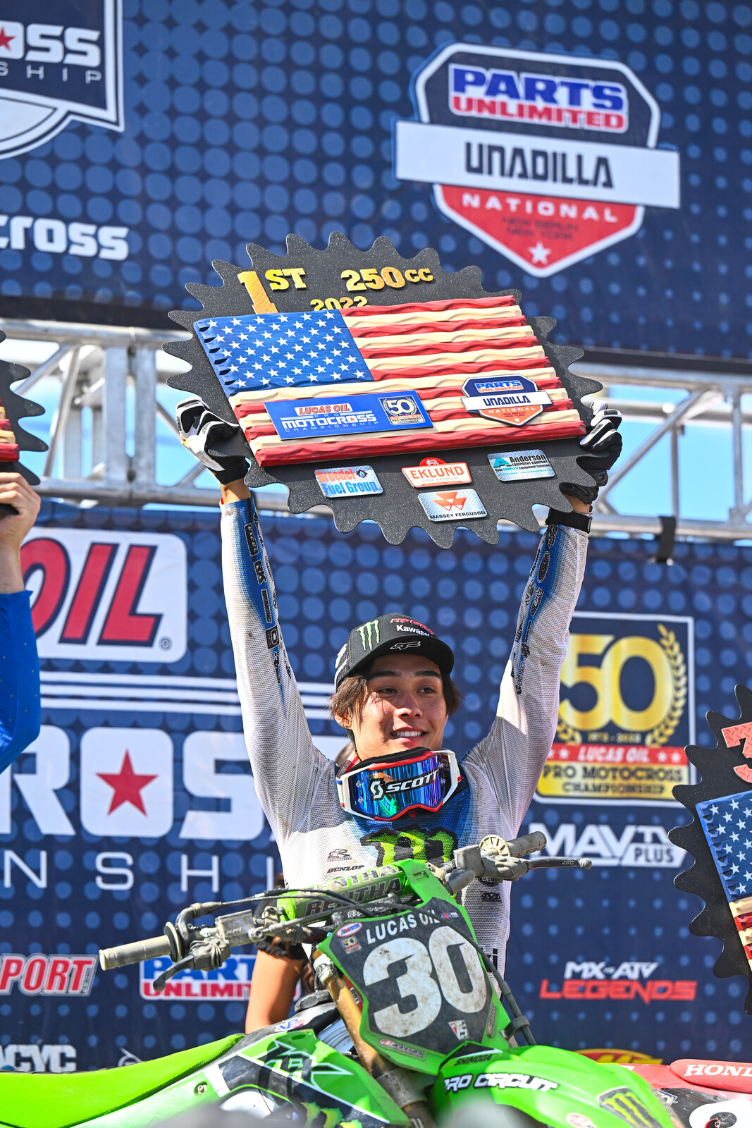 ...but Jo Shimoda won the overall.