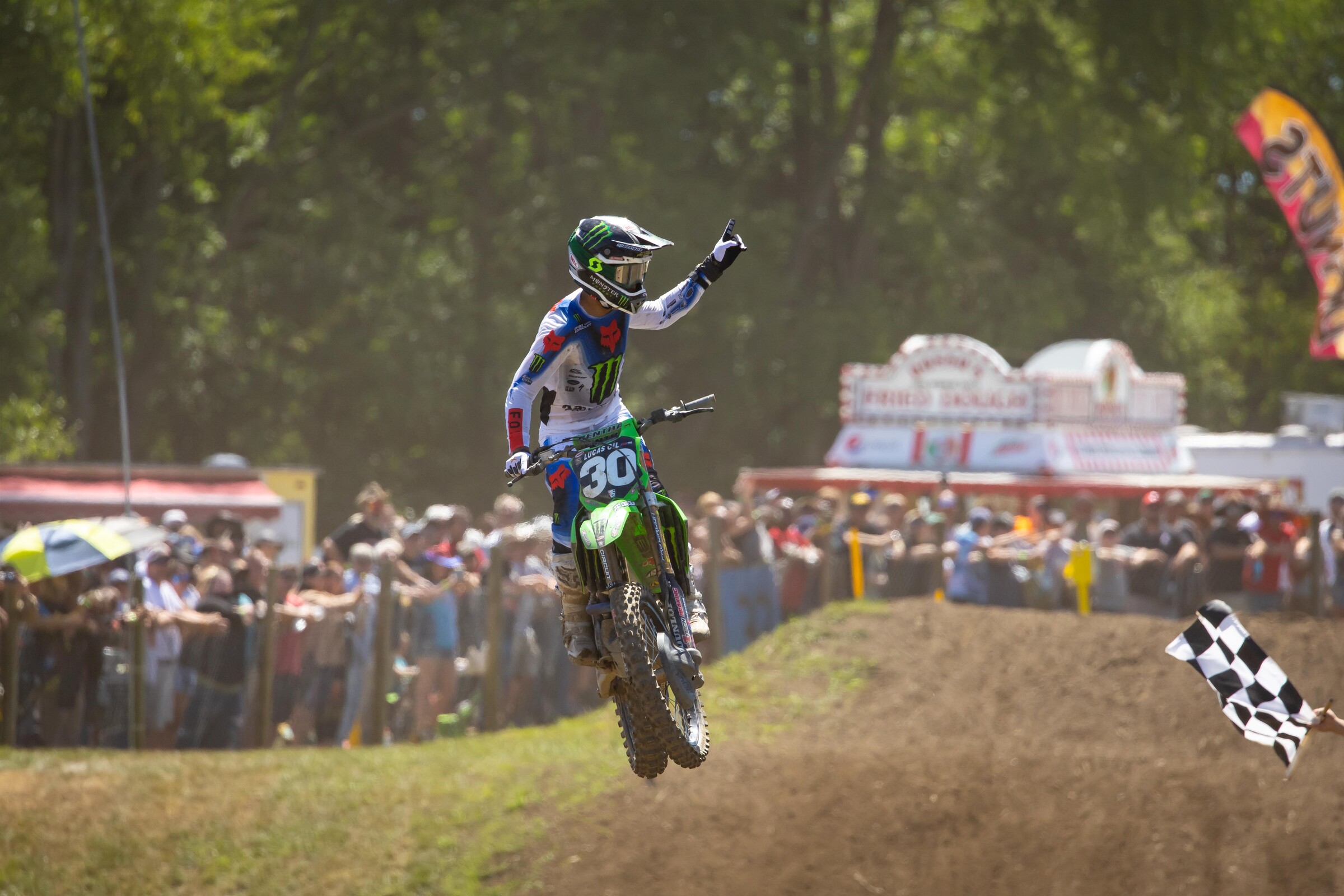 Jo Shimoda taking his second career moto win.