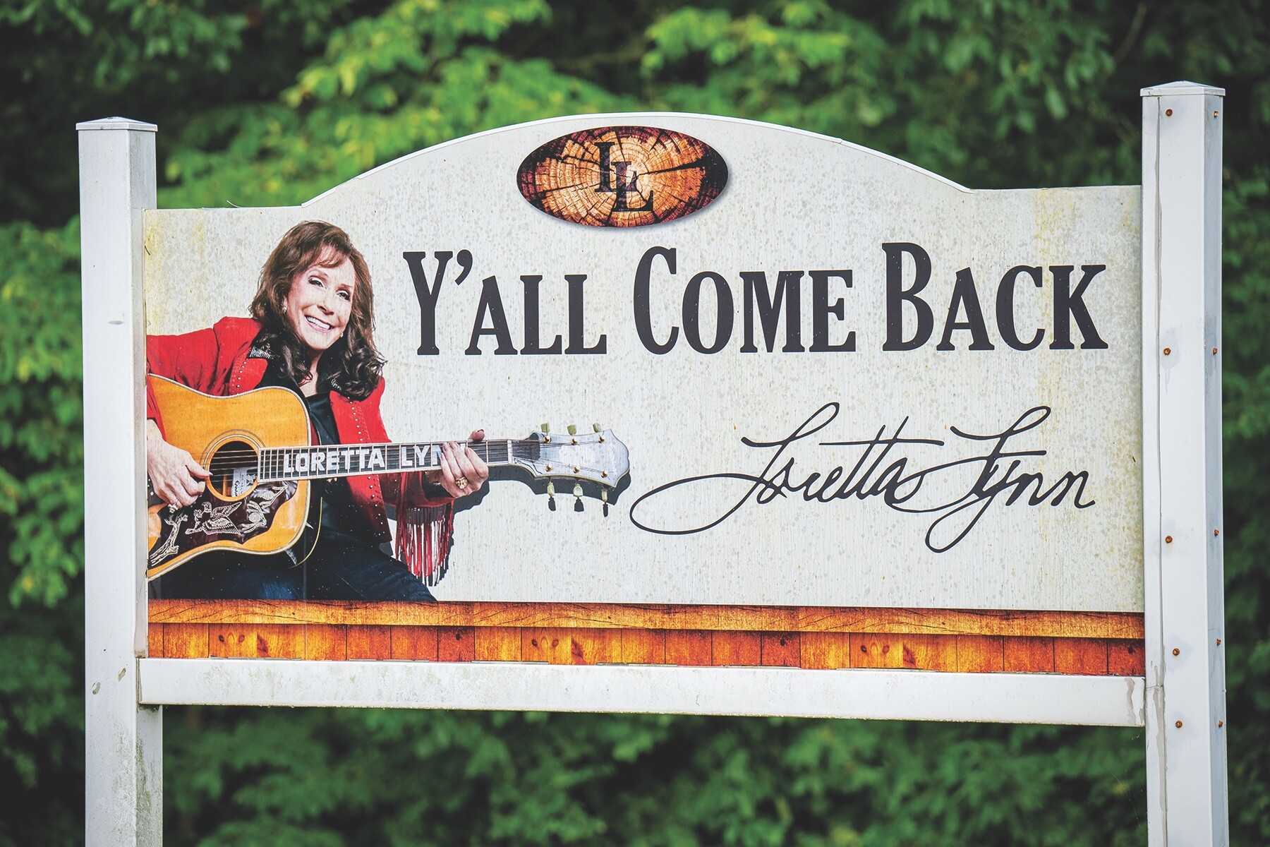 Loretta Lynn Plays the Hits - November 2022 - Racer X Magazine Loretta Lynn Plays the Hits - November 2022 - Racer X Magazine