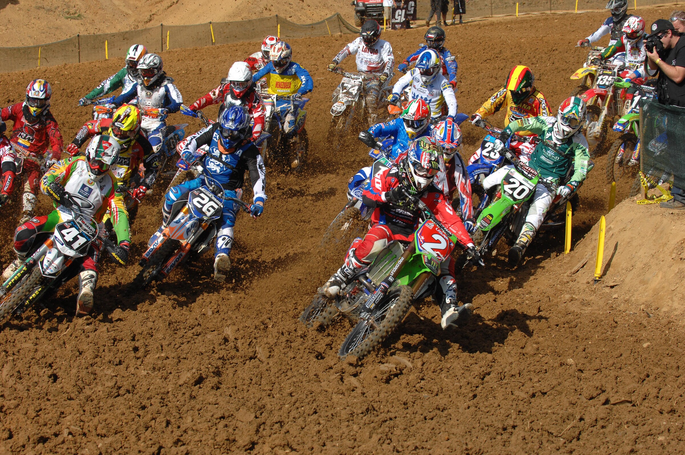 Ryan Villopoto ahead of the field in the first turn.