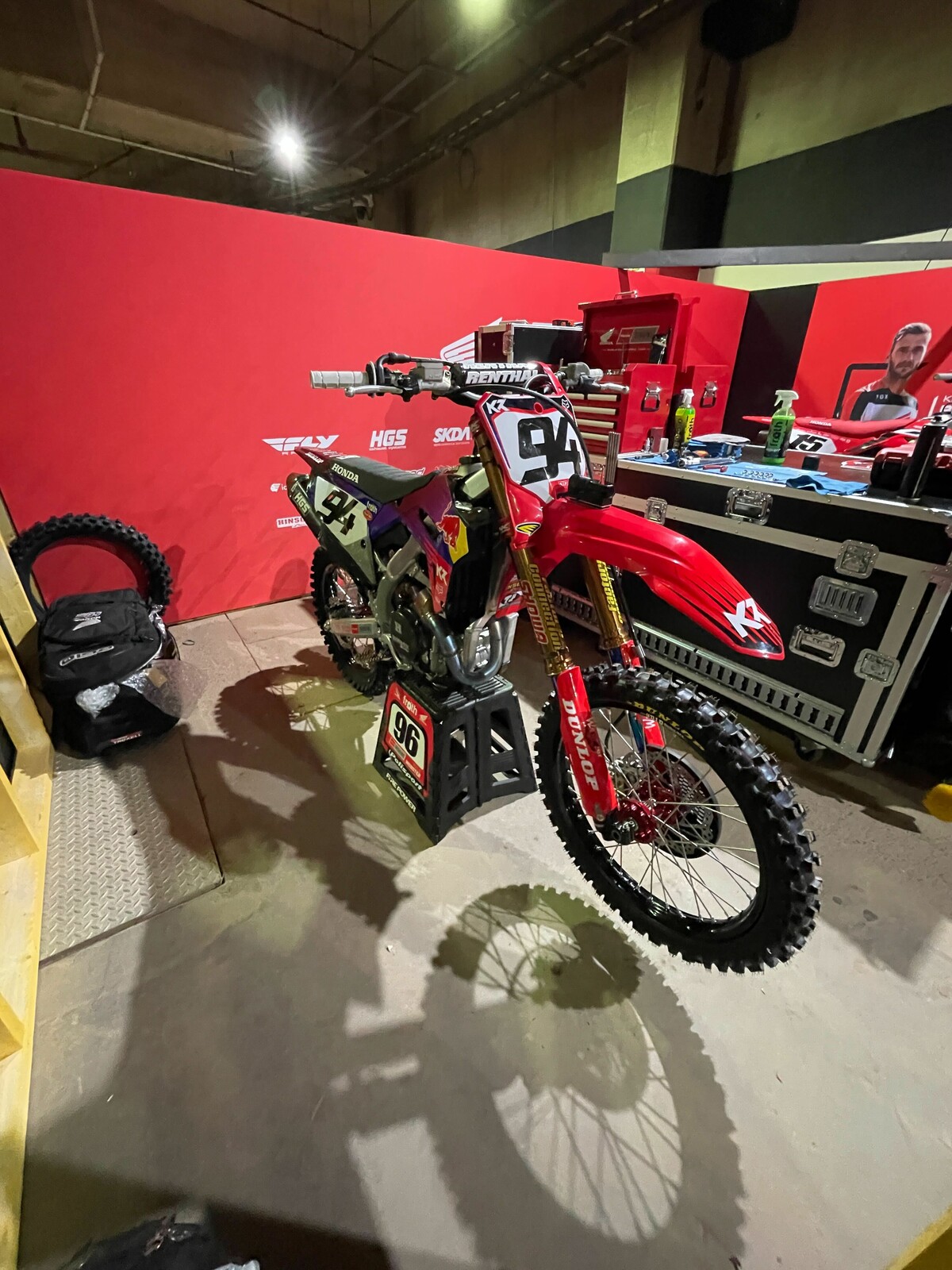 Ken Roczen's Honda CRF450R race machine.