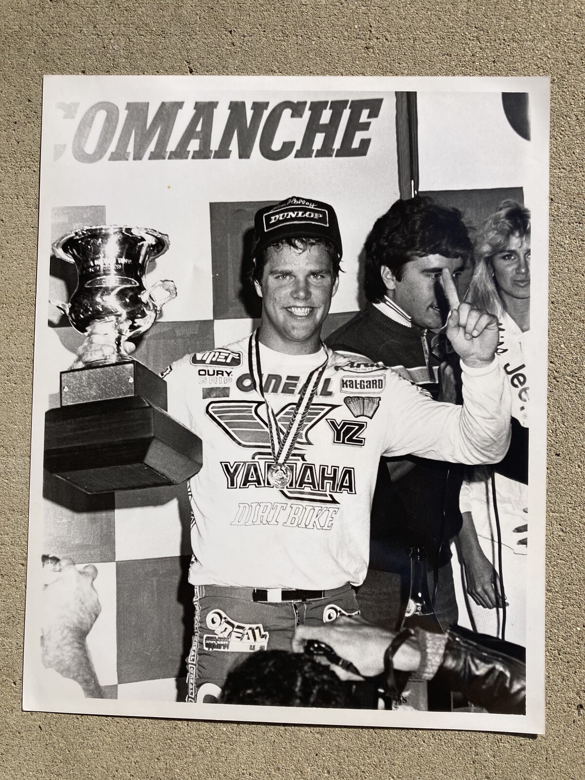 Jim Holley taking the 1985 World Supercross Championship.