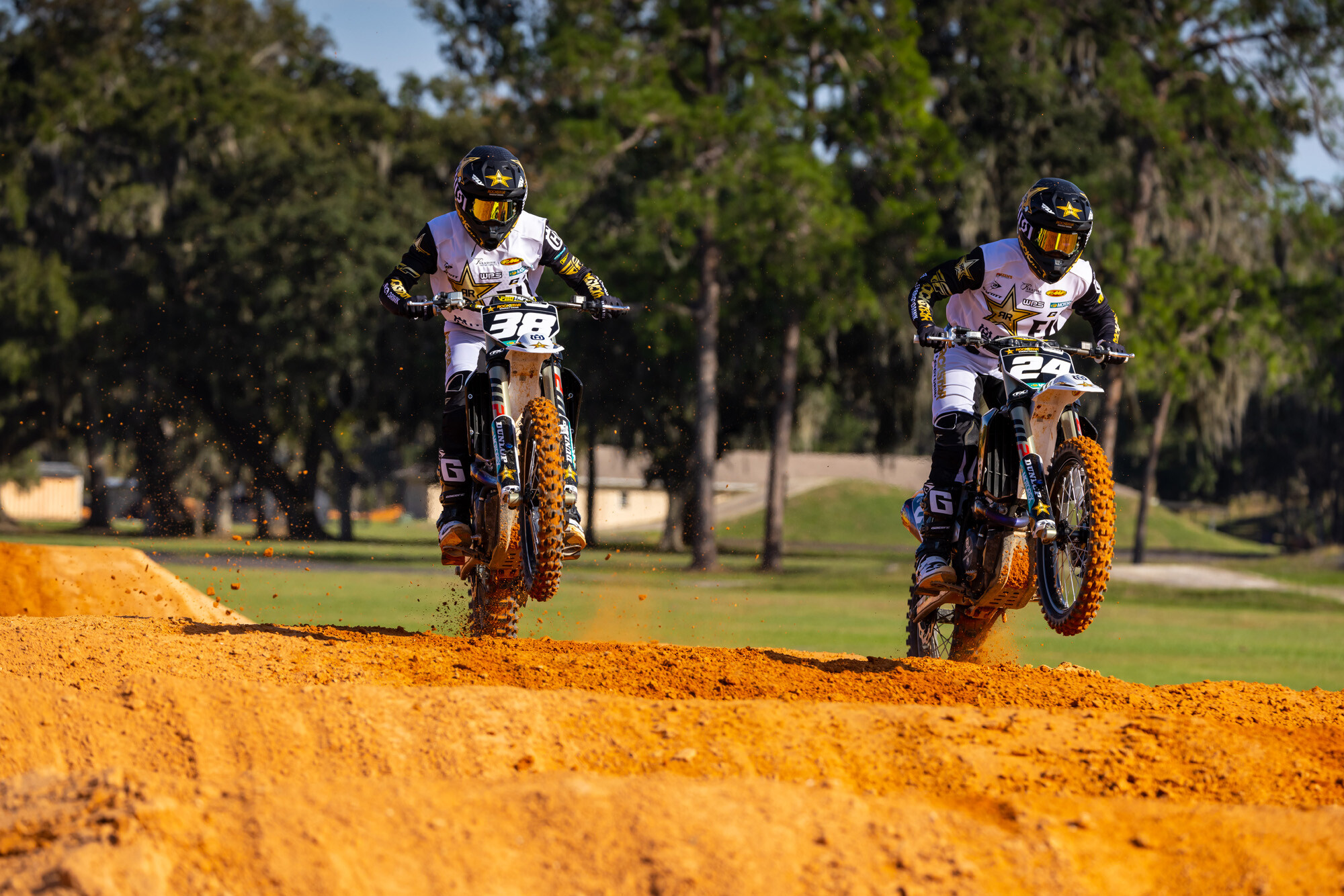 #38 Jalek Swoll and #24 RJ Hampshire