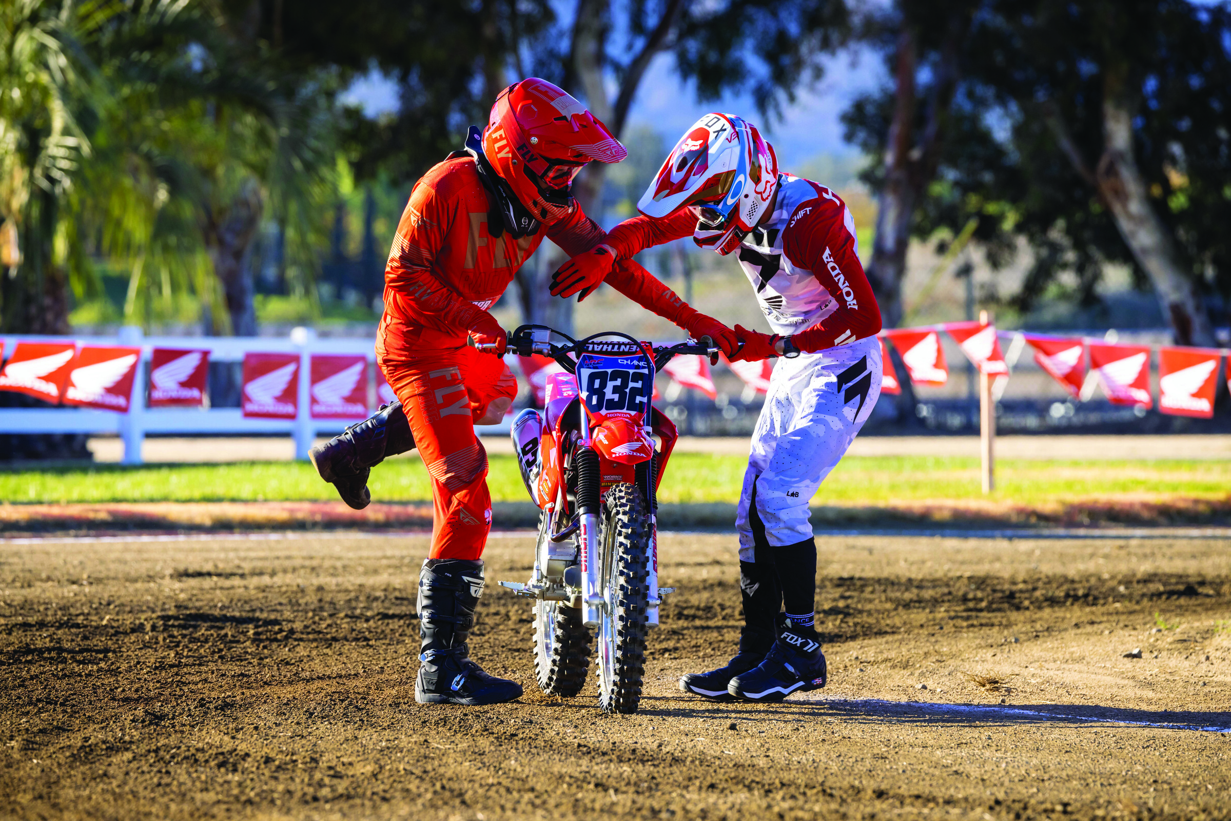 Our guy Kellen Brauer and Honda HRC’s Thomas Harris switch off.