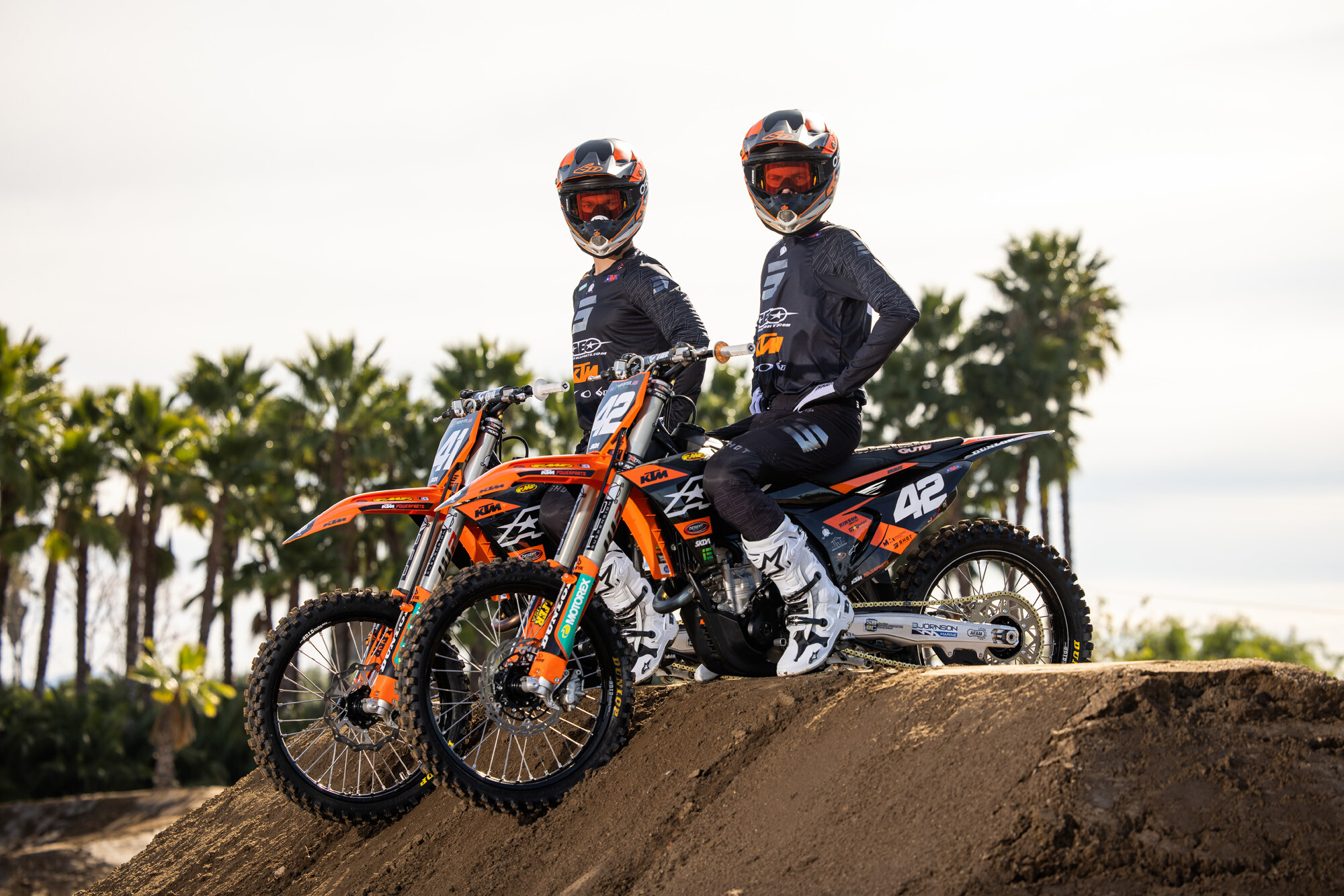 #41 Derek Kelley and #42 Joshua Varize