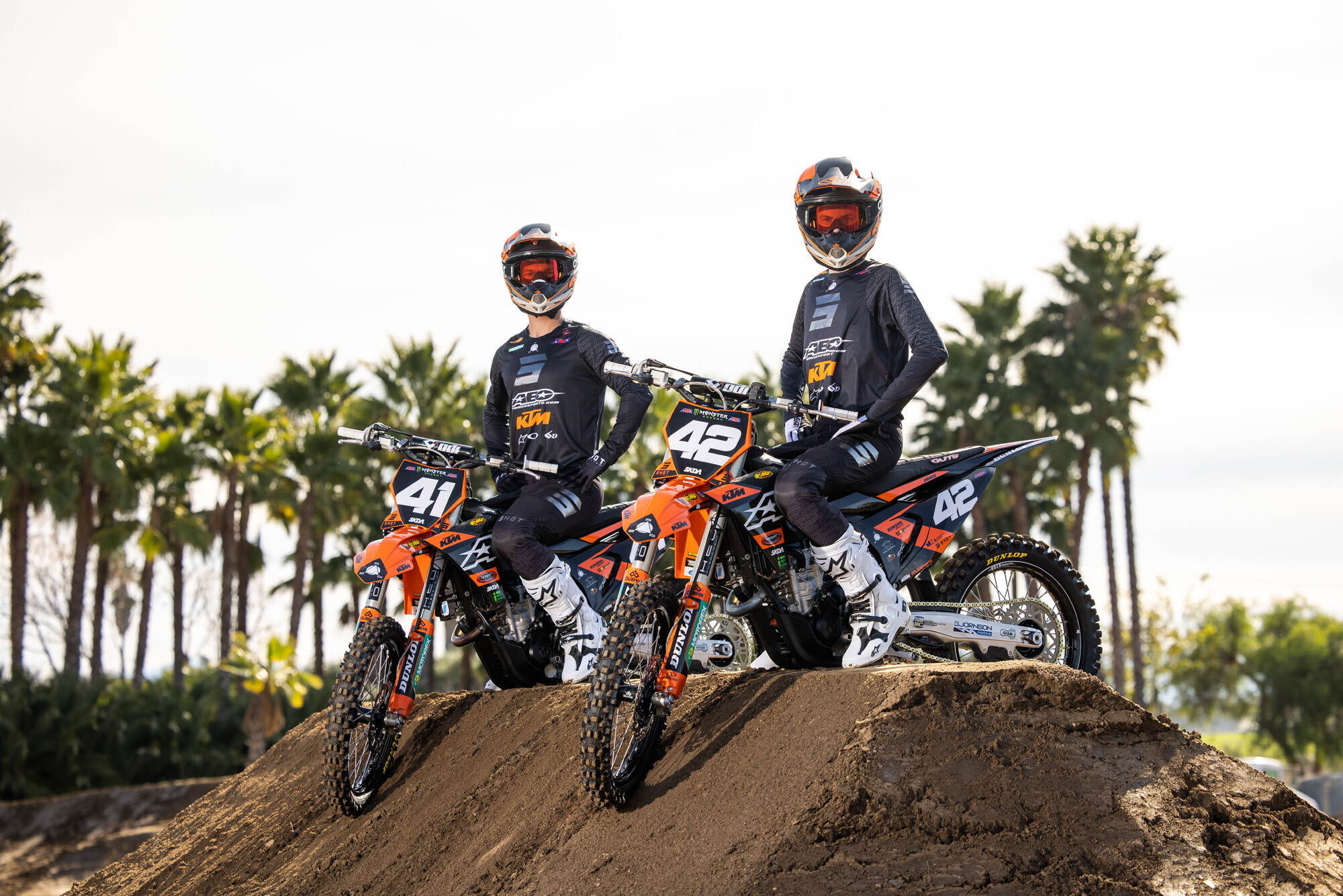 #41 Derek Kelley and #42 Joshua Varize