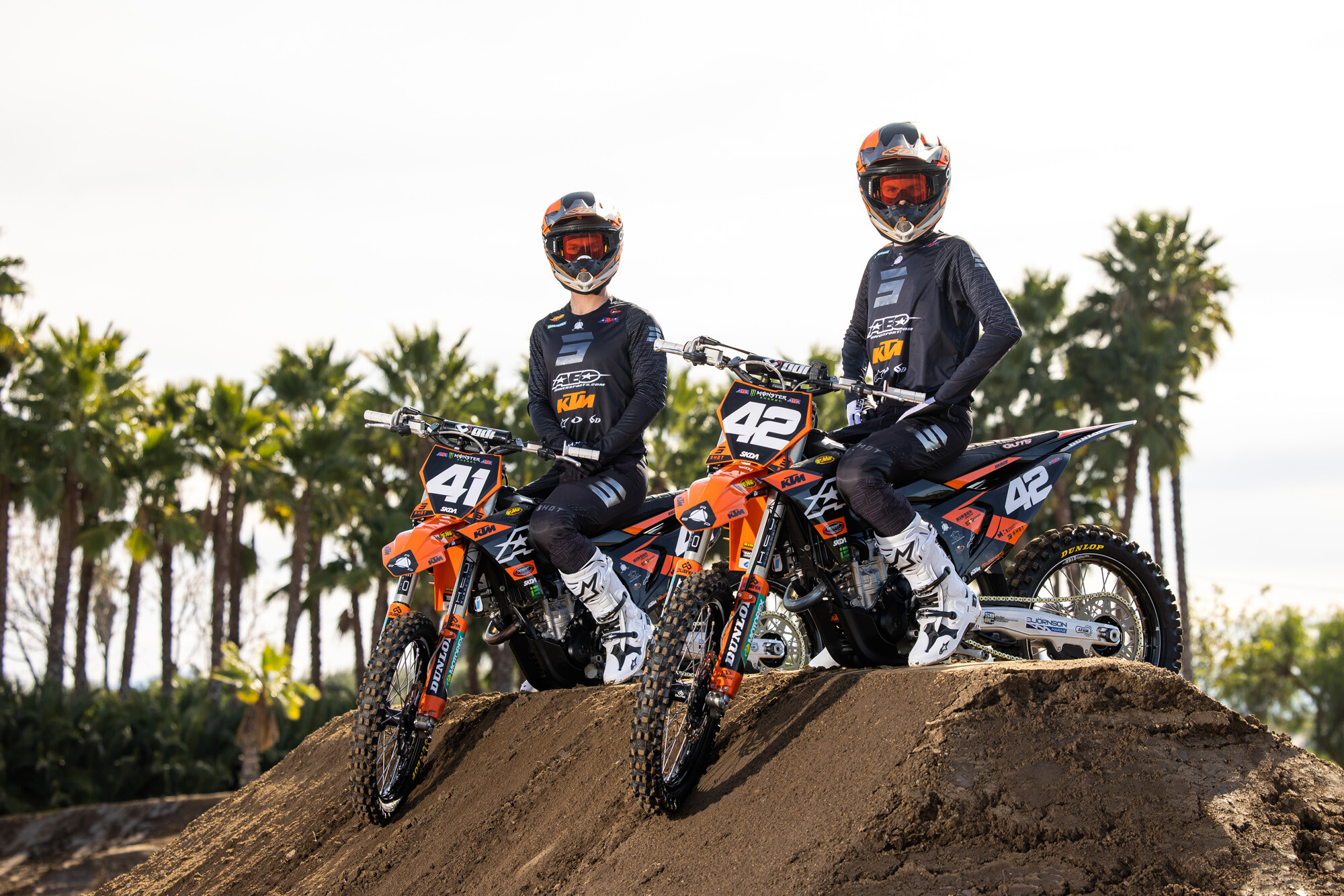 #41 Derek Kelley and #42 Joshua Varize