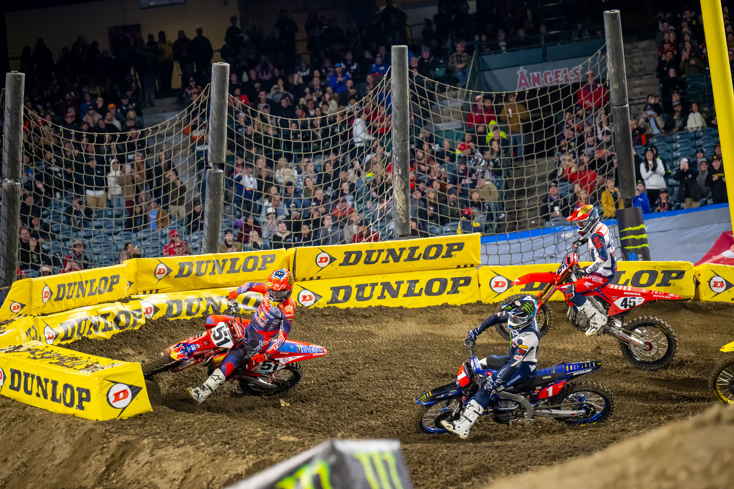 Justin Barcia goes to the lead in the second turn of the year.