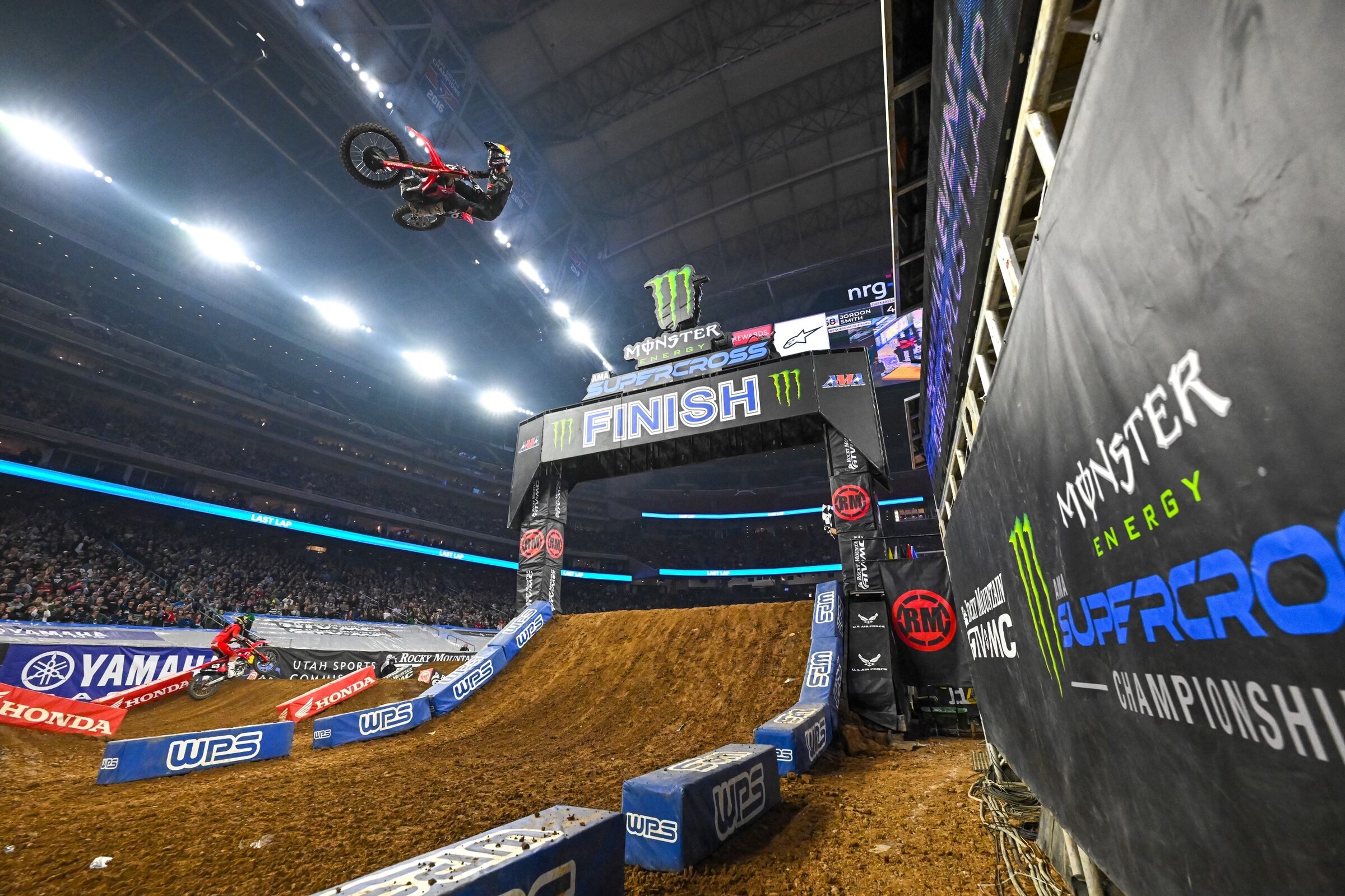 Hunter Lawrence picked up his sixth career 250SX win.