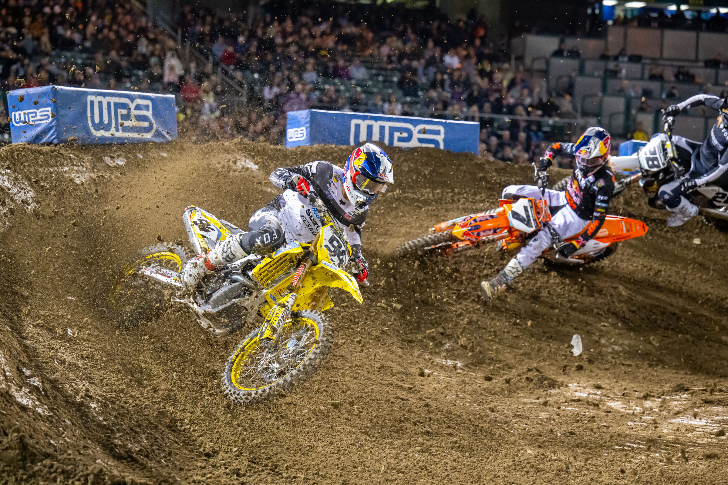 Ken Roczen was fifth early but finished in eleventh.