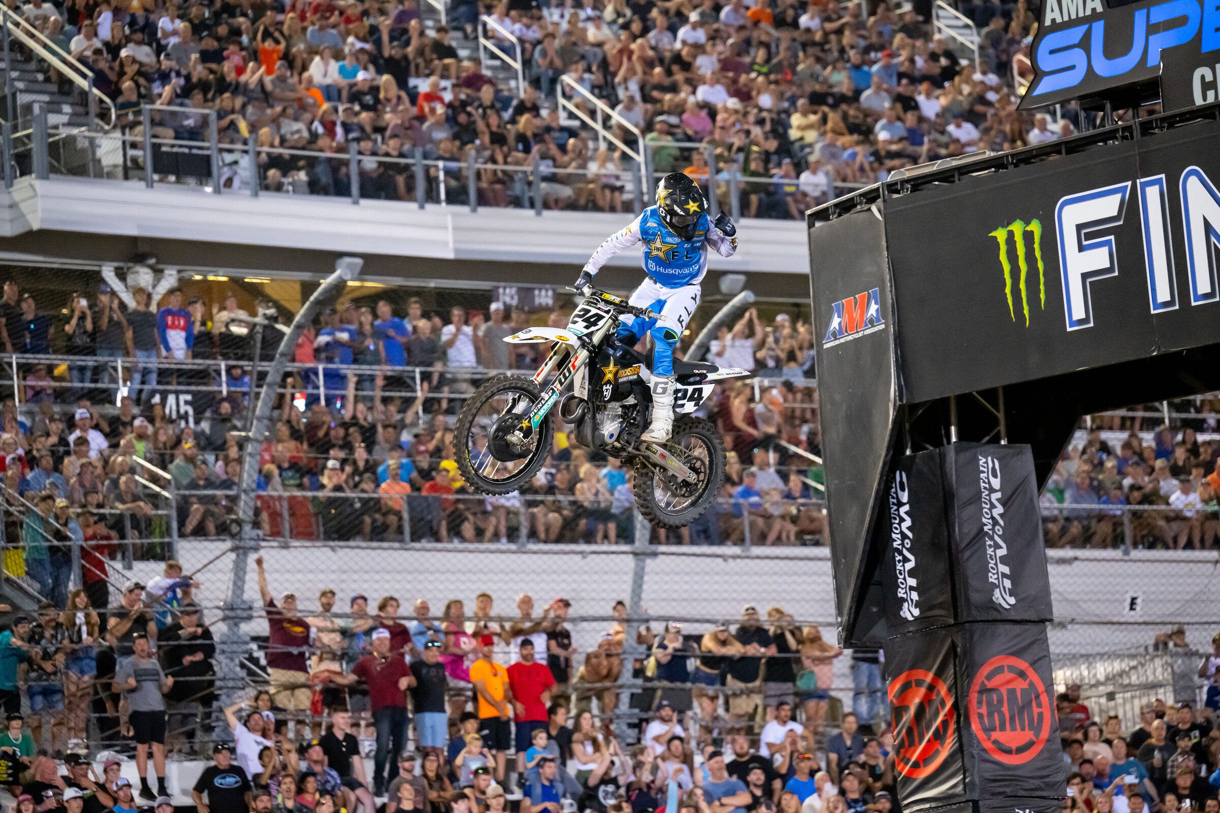 RJ Hampshire winning his first career 450SX heat race in his first try.