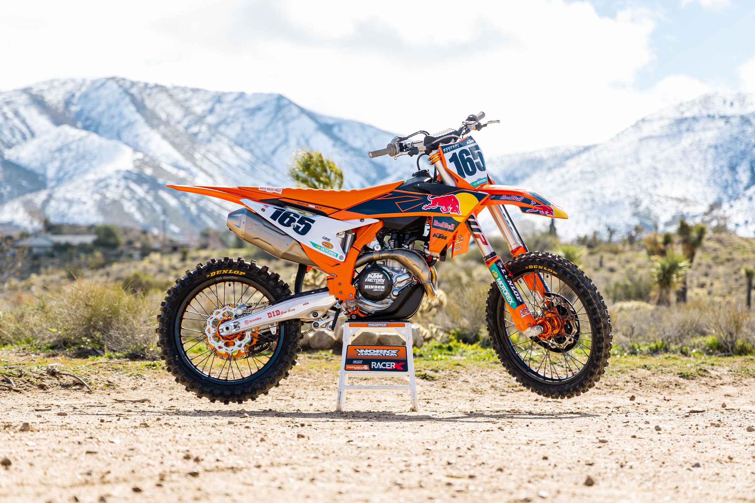 Video First Ride on the 2025.5 KTM 450 SXF Factory Edition Racer X