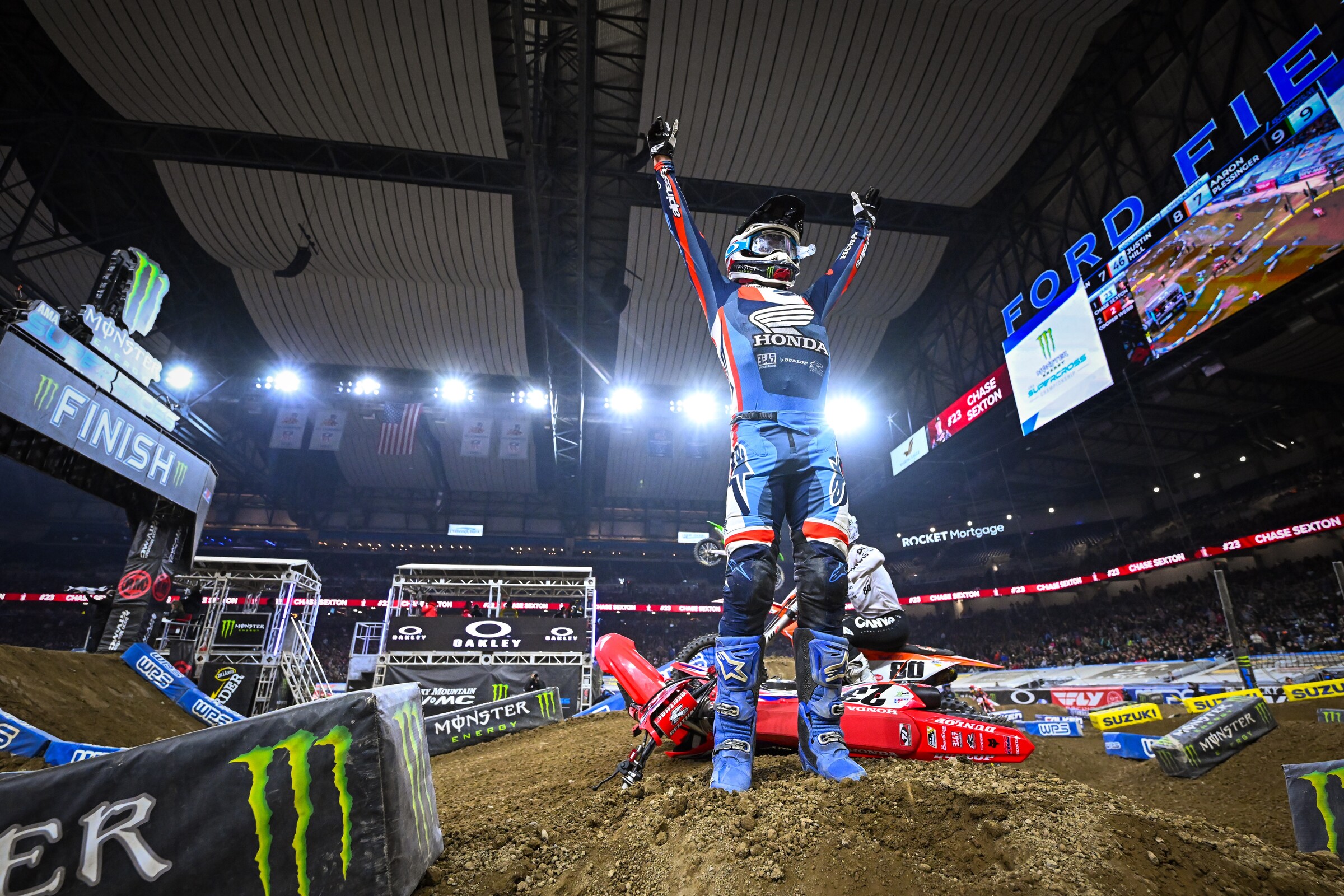Chase Sexton claimed his second 450SX main event win of the 2023 season.