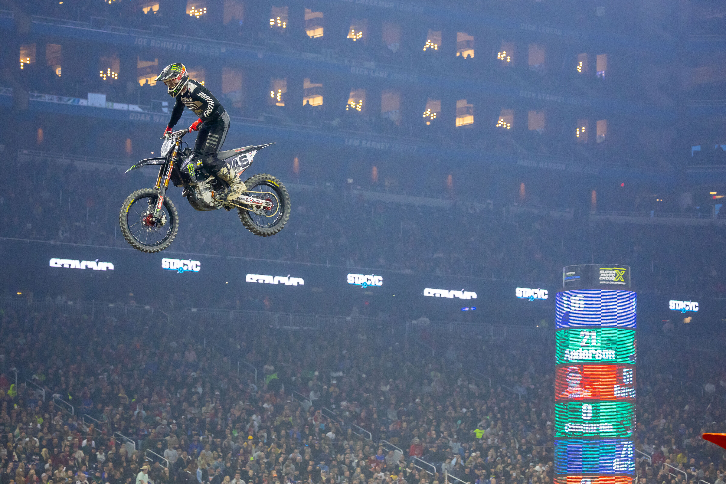 Justin Hill is now 10th in 450 points.