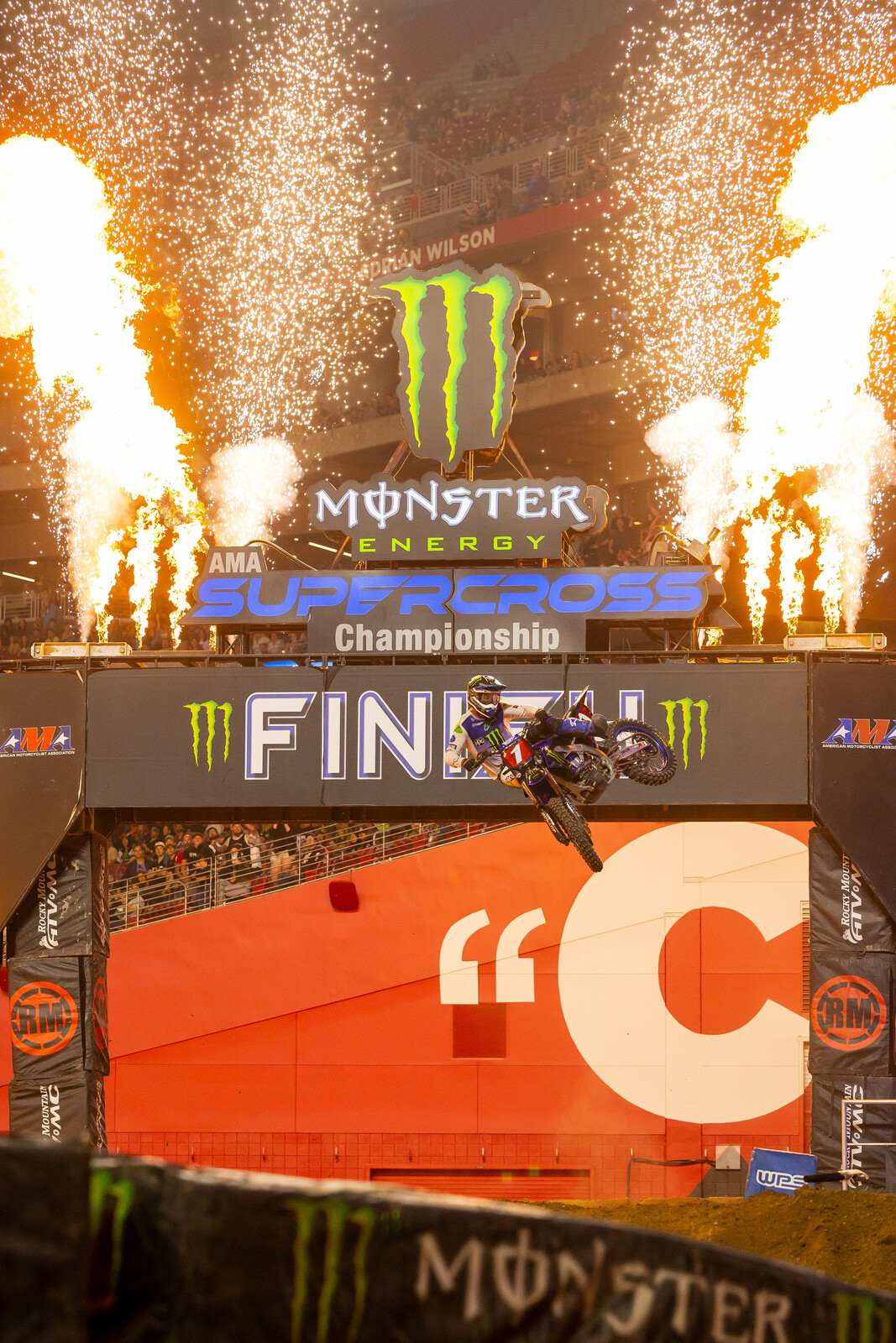 Eli Tomac (Yamaha) claimed his 51st career 450SX main event win.