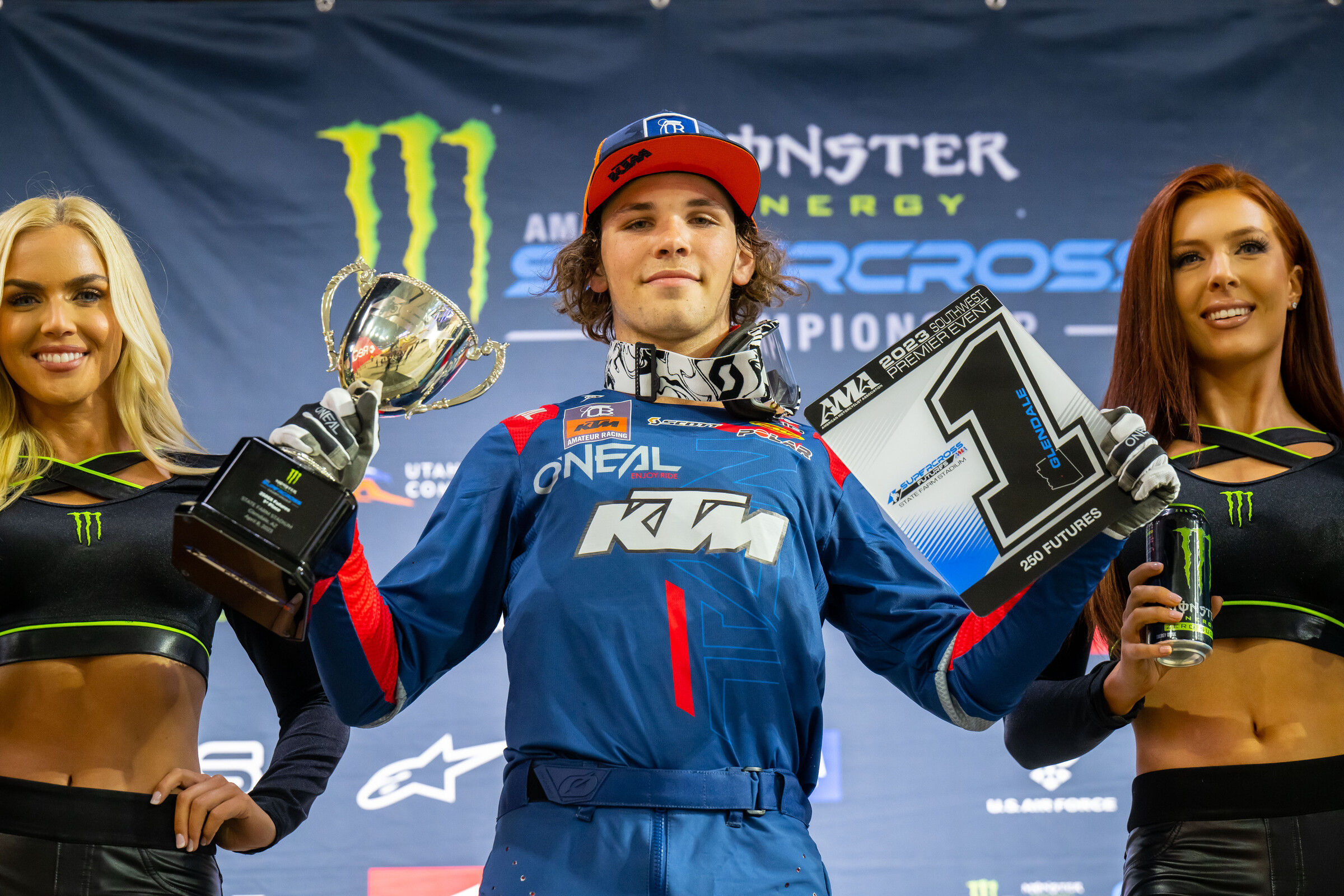 Beaumer took the Supercross Futures main event win in hometown race.