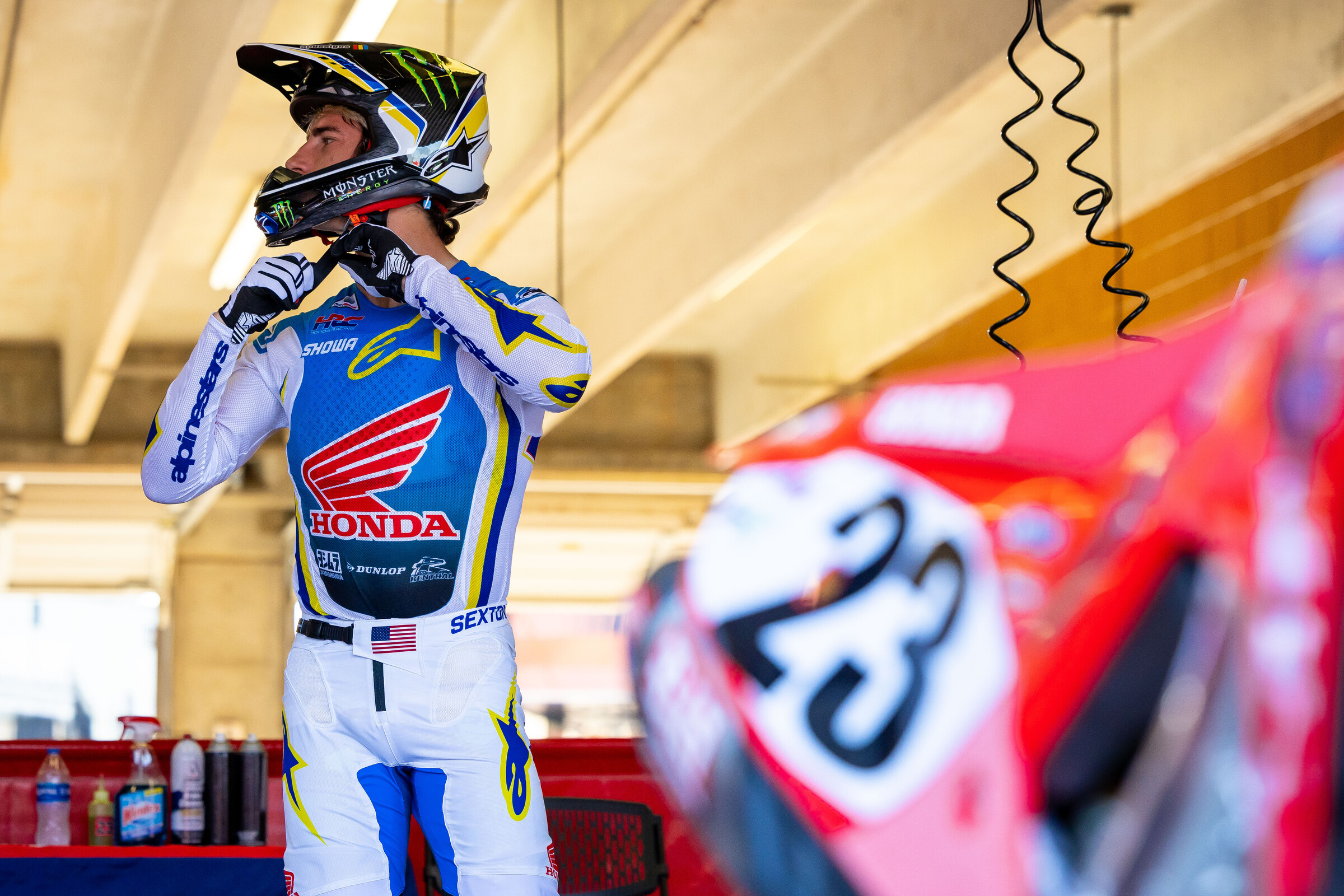 Sexton is 17 points down on series' leader Eli Tomac.