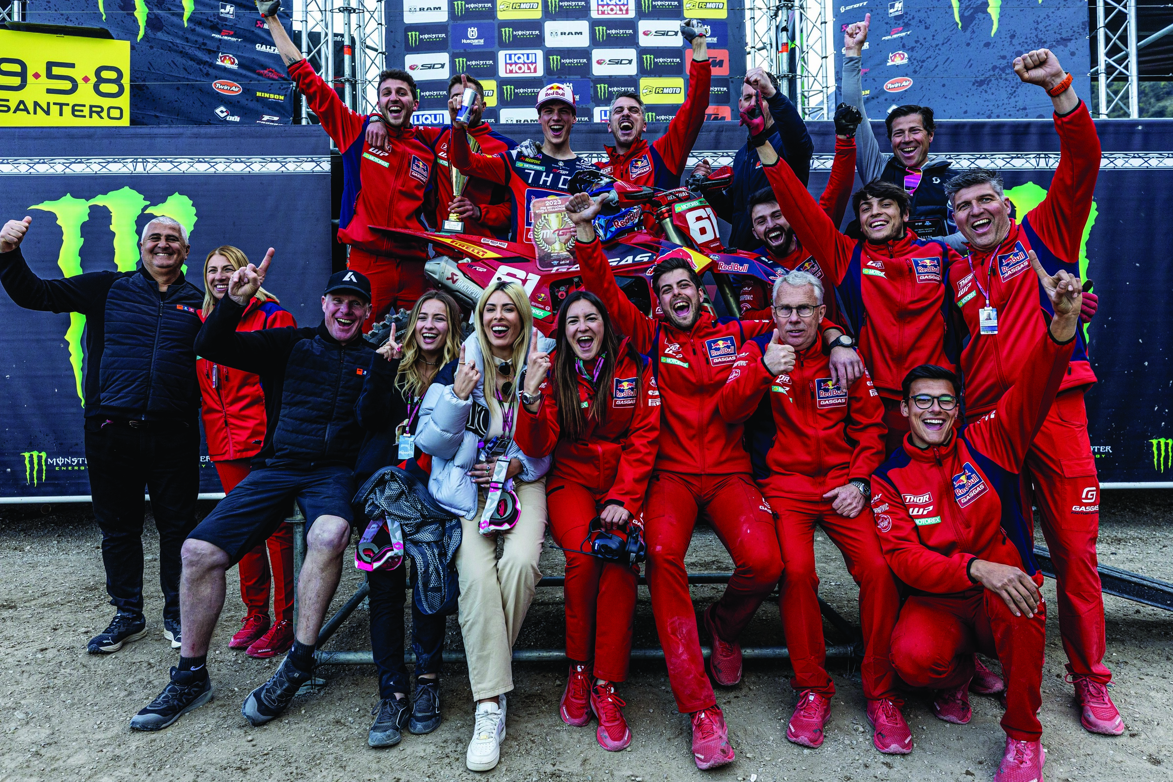 450 Words: Jorge Prado