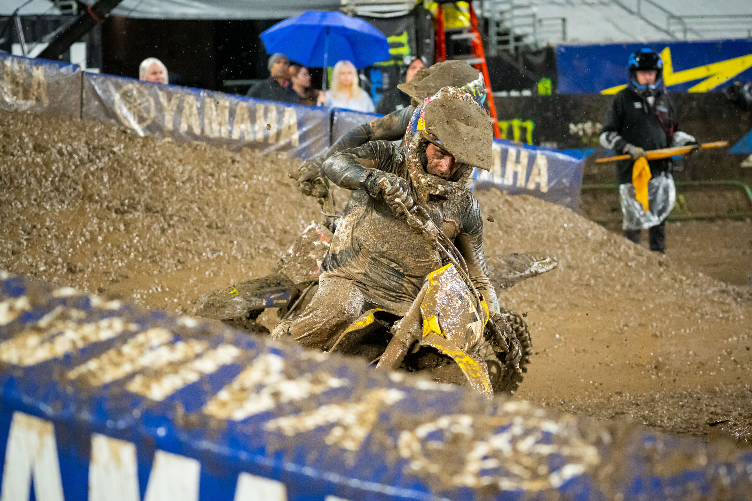 A ton of riders in both main events had to ditch their goggles, Ken Roczen included. 