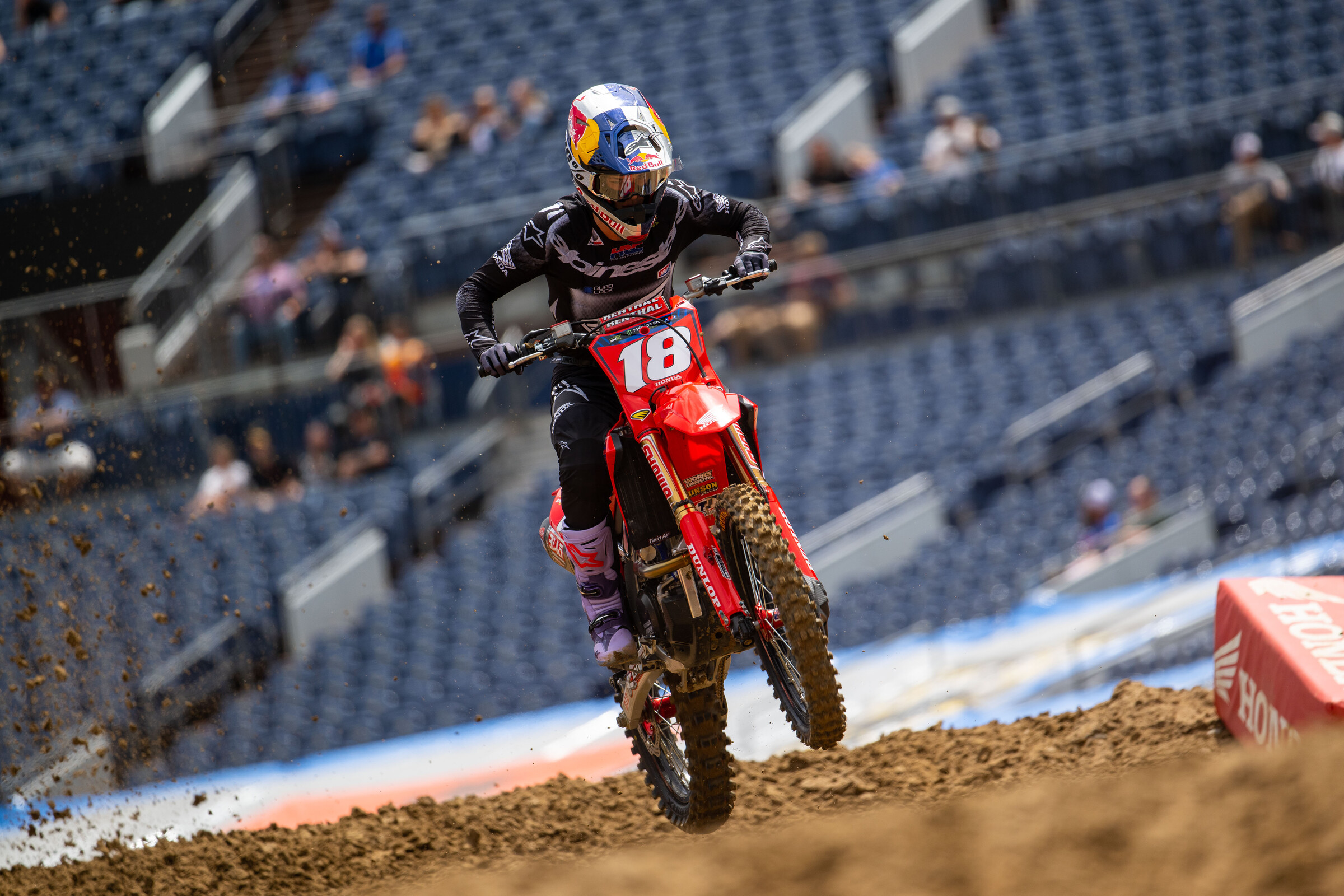 Look for Jett Lawrence to clinch the 250SX west championship tonight.
