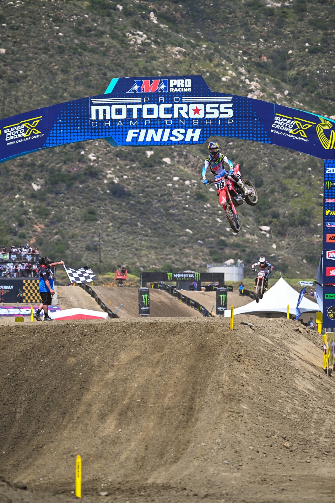 Jett Lawrence wins 450 Moto 1