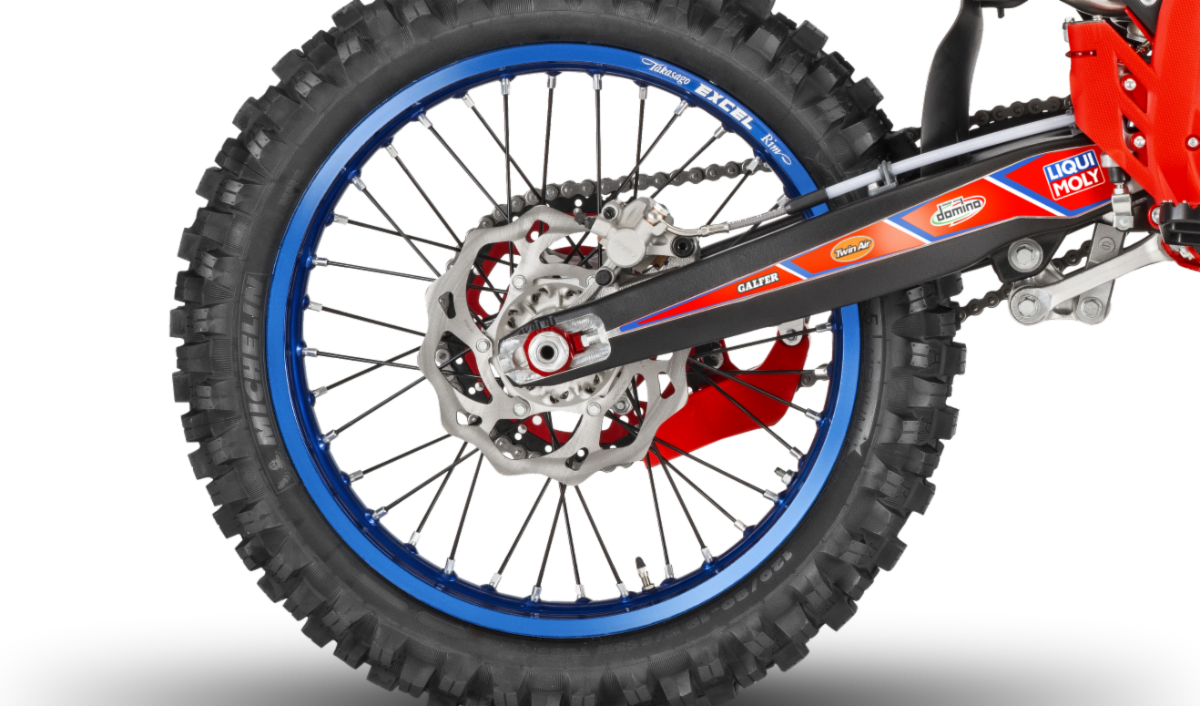 Michelin Tires & ZF Anodized Aluminum Core/Steel Teeth Sprocket