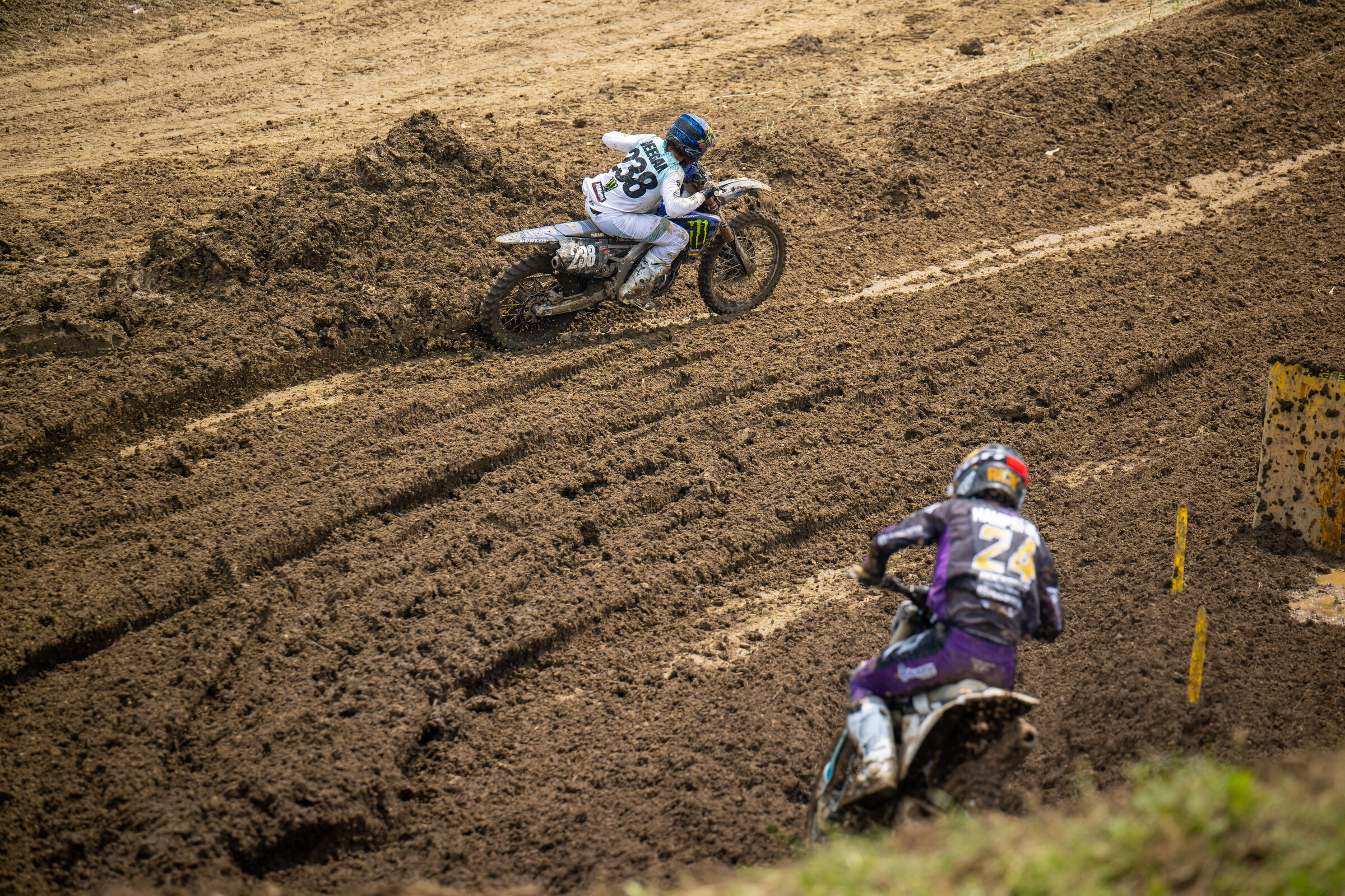 RJ Hampshire chasing down Haiden Deegan during the first moto at High Point. 