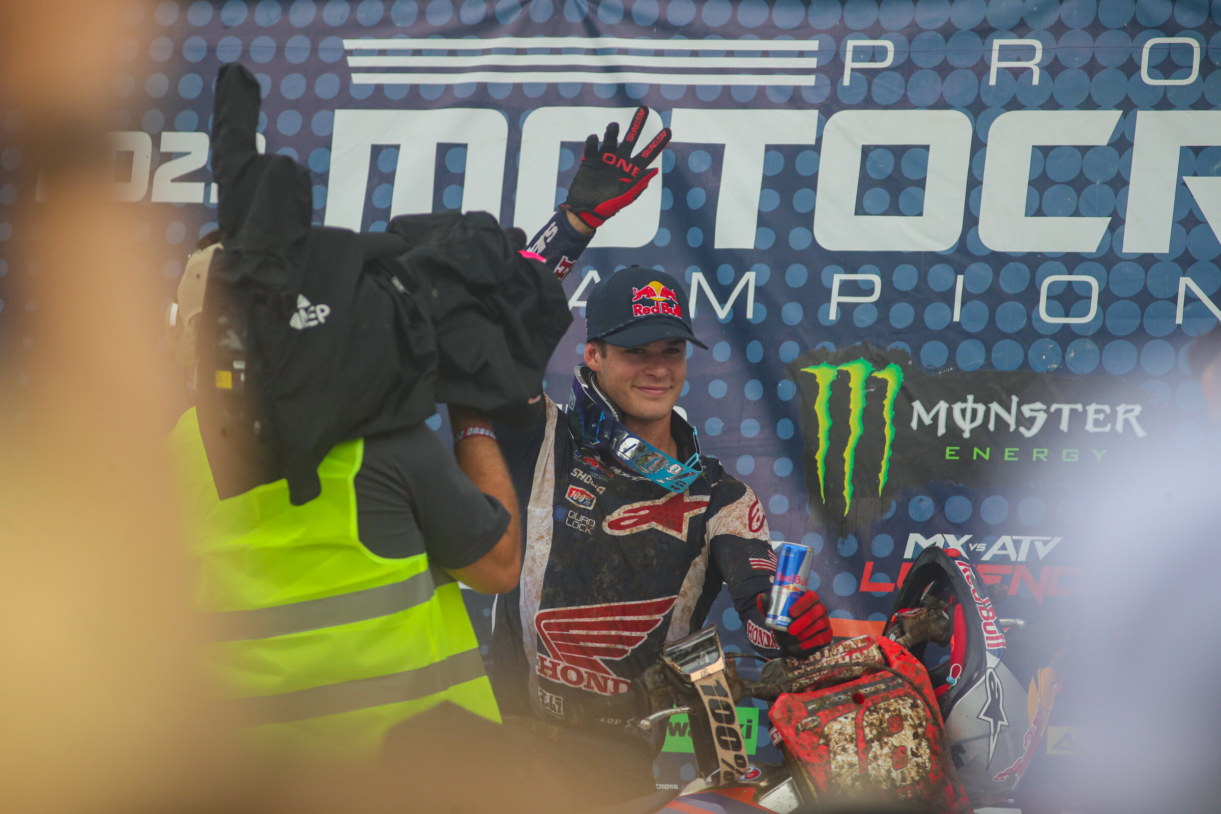 Jett Lawrence once again won both motos and the overall as he continues his moto win streak to 10 motos and his overall win streak to five straight to start the season.