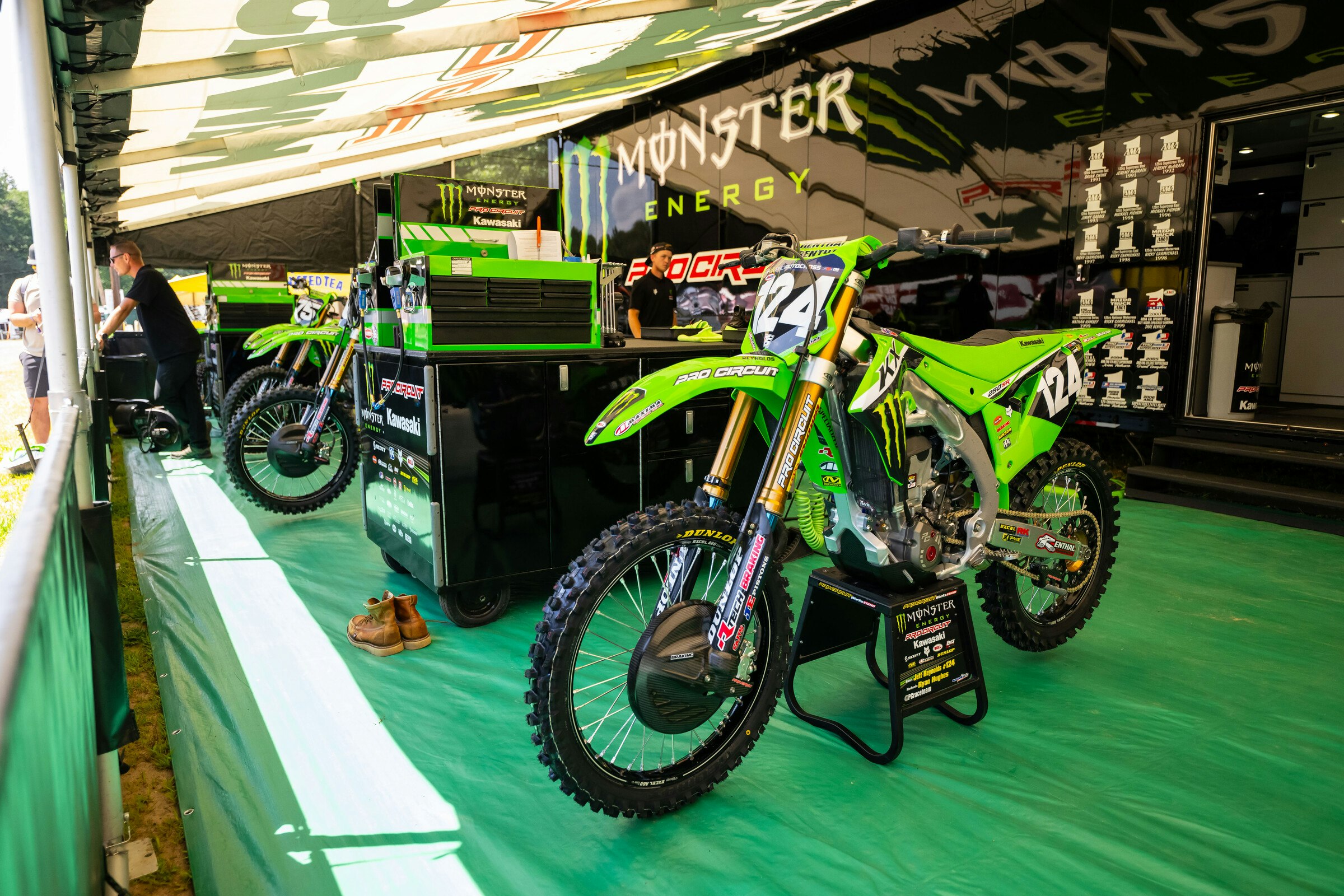 Kawasaki: Jett Reynolds Did Not Race Southwick National Due to Food Poisoning