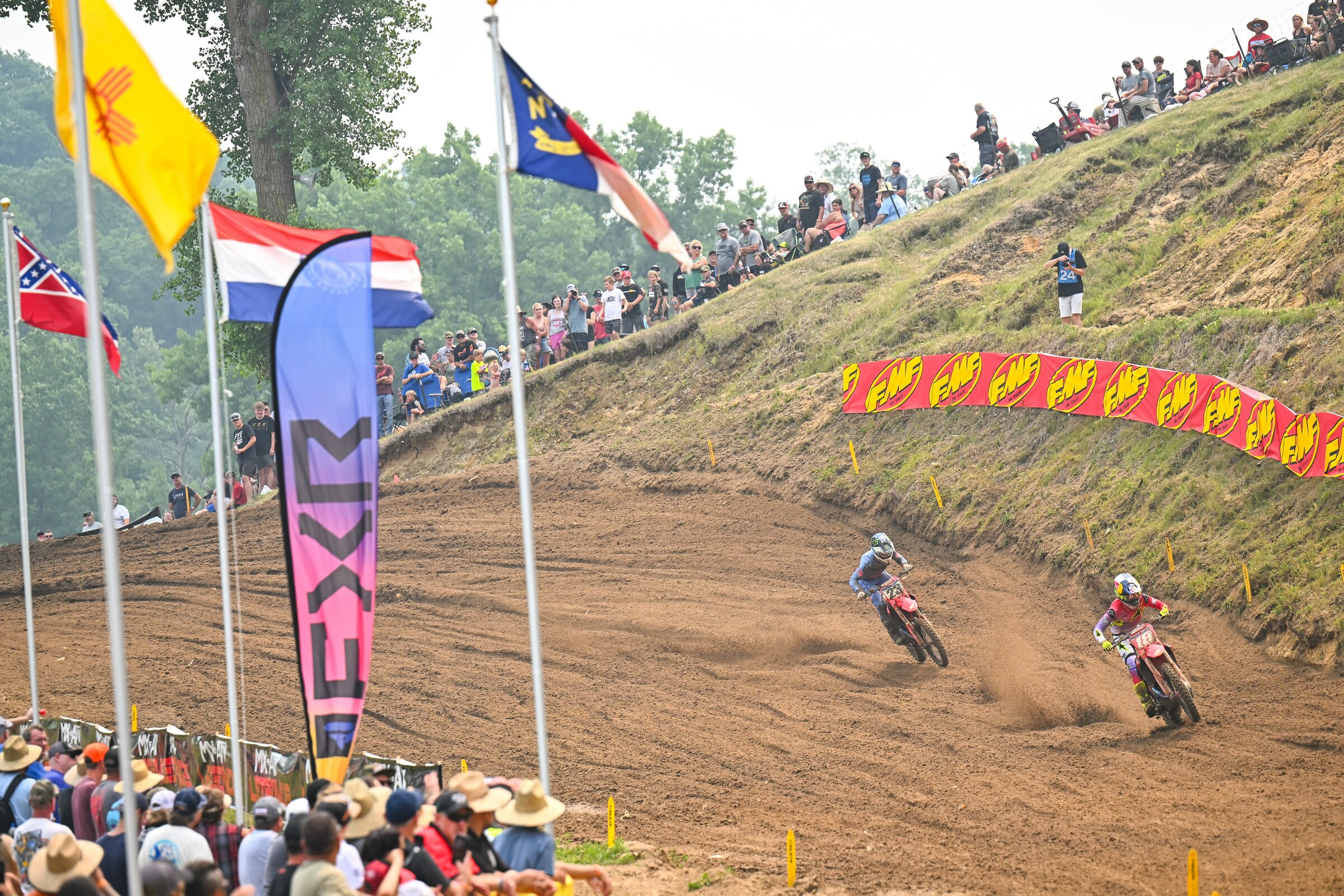 The battle was definitely on in the first 450 class moto.