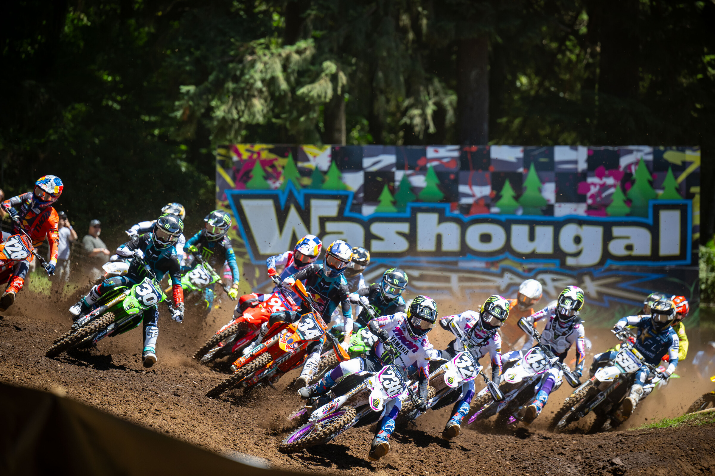 Yamahas ruled the start at Washougal.