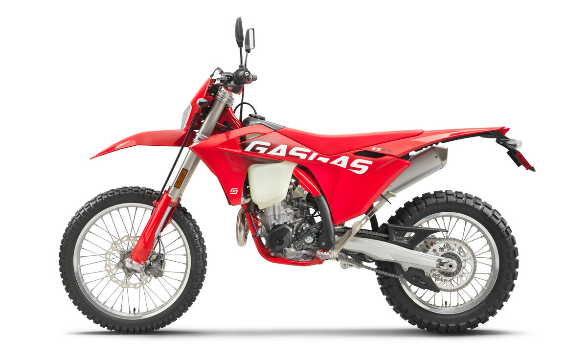 60254_Enduro _ ES 500 _ 2024 _ Studio