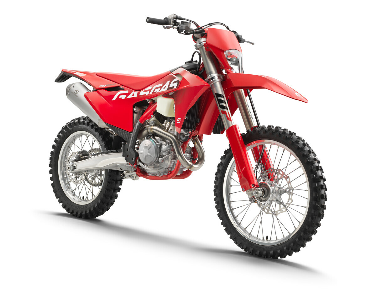 60263_Enduro _ EW 500F _ 2024 _ Studio