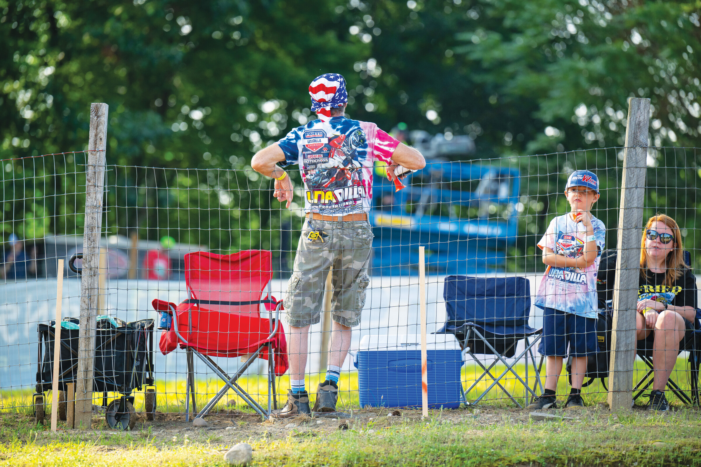 Red, white, and blue, and camo makes for the perfect RedBud look.
