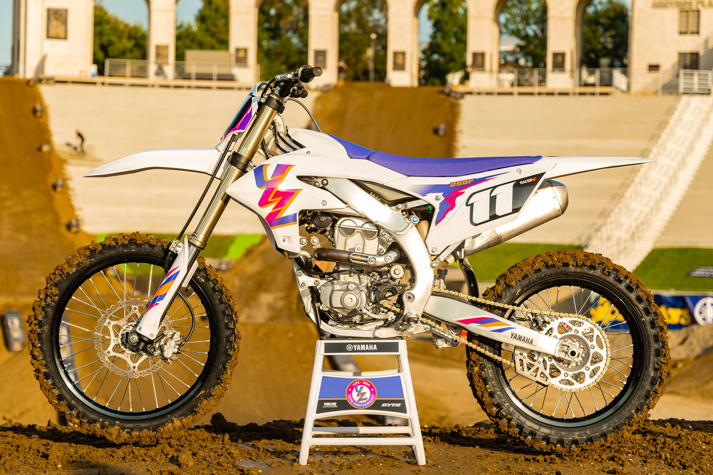 Video: 2024 Yamaha YZ250F Bike Introduction & Test - Racer X