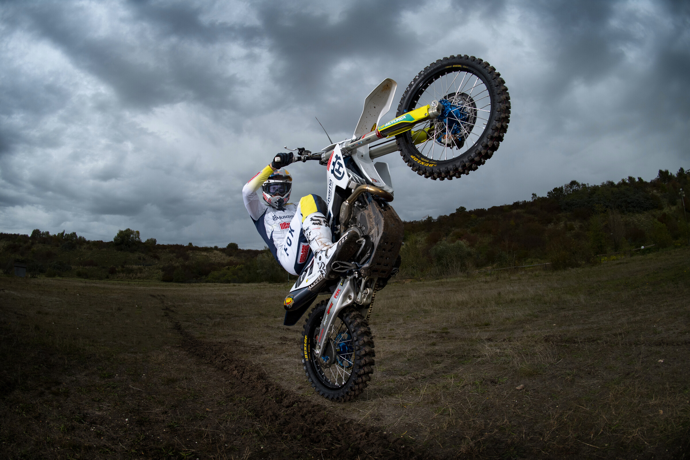 NESTAAN HUSQVARNA FACTORY RACING COMPLETE 2023 TEAM BY SIGNING