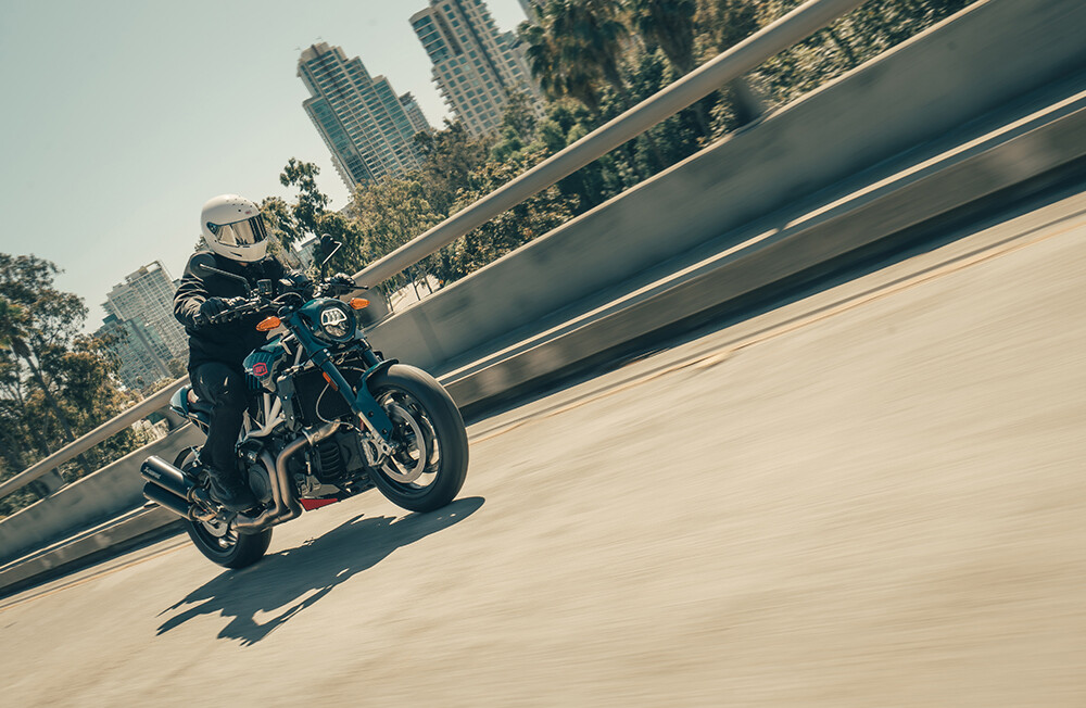 2024-FTR-x-100%-R-Carbon-22