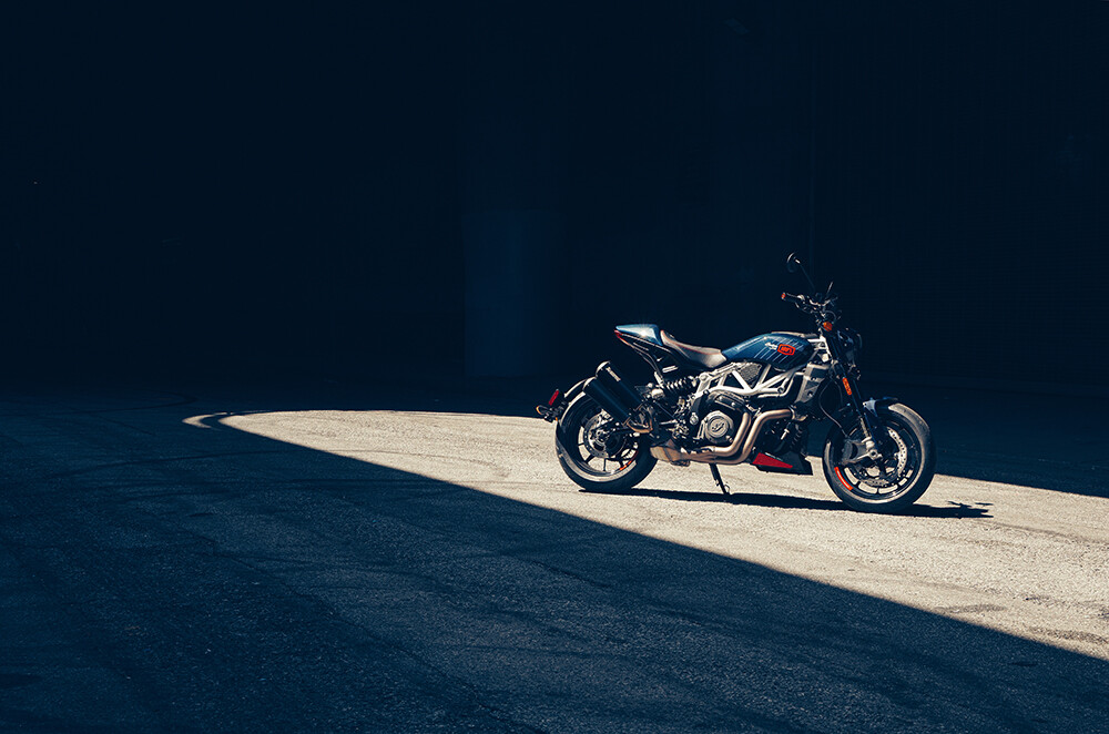 2024-FTR-x-100%-R-Carbon-09