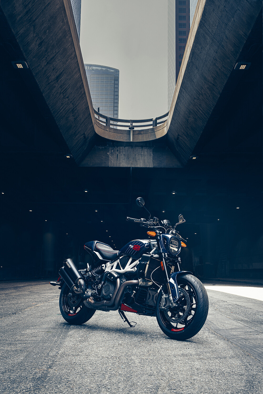 2024-FTR-x-100%-R-Carbon-02