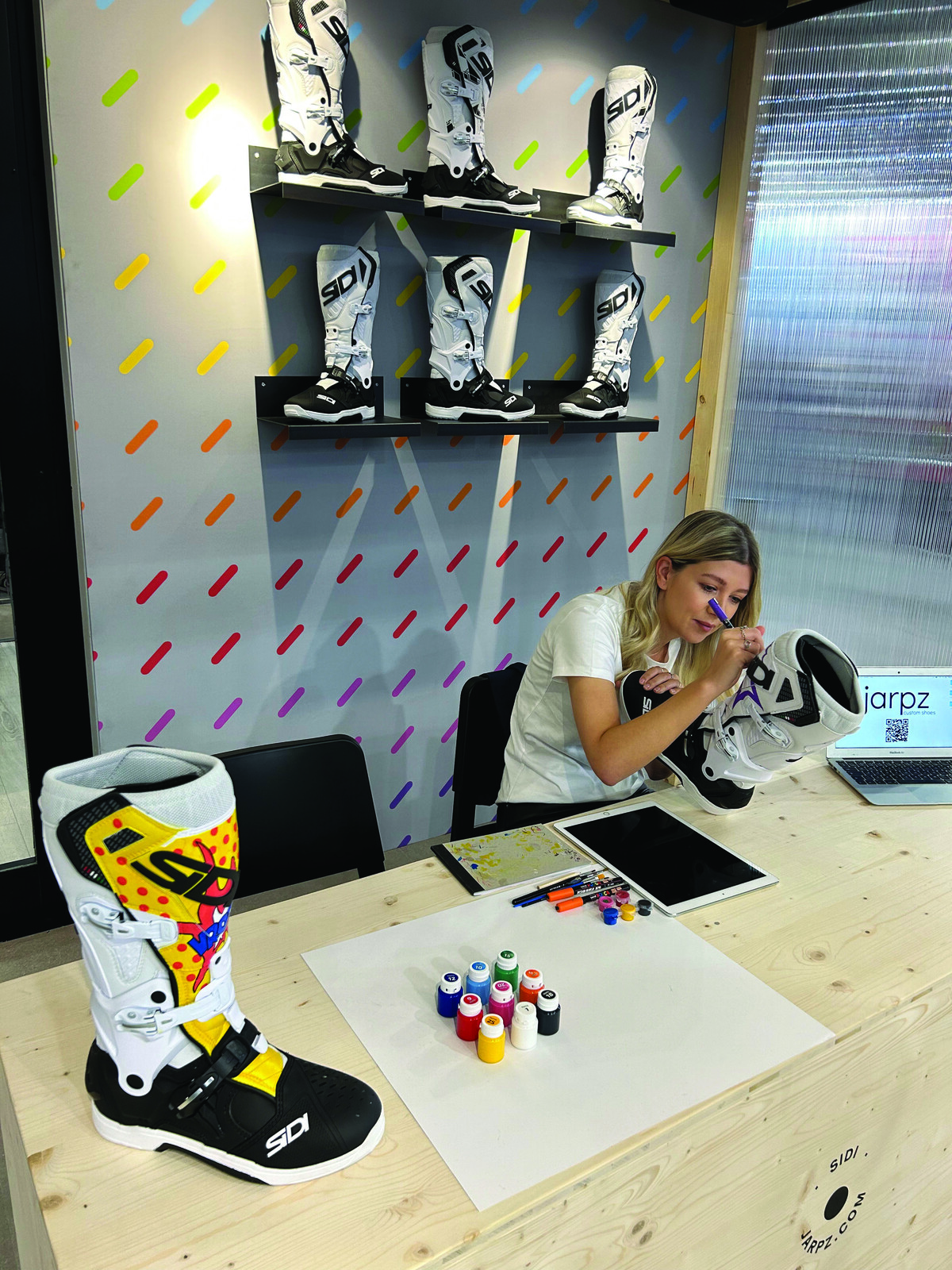 Custom painted Sidi boots: She’s a Troy Lee for your feet!