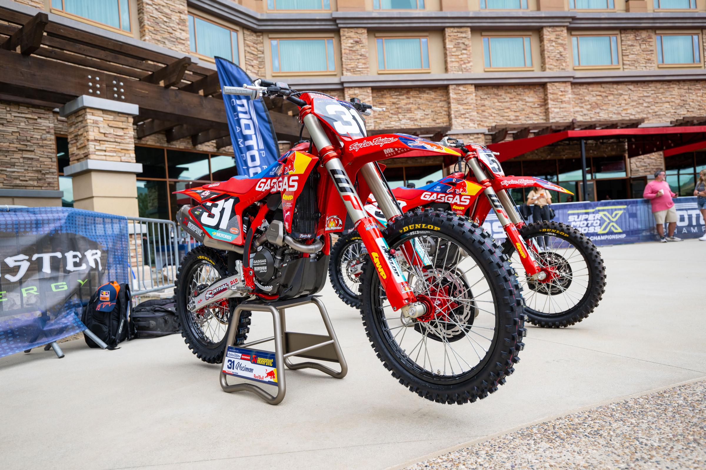 A lot of time and thought is buried behind that clutch cover.