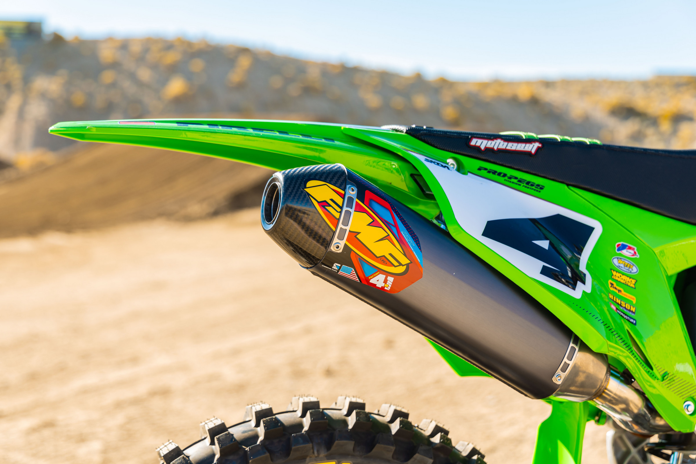 Kawasaki KX450 Garage Build